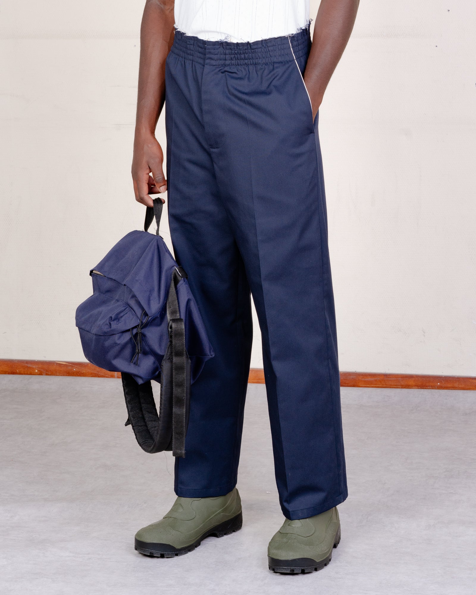 CF.21.06.02.02 FAMILY PANTS navy – Camiel Fortgens