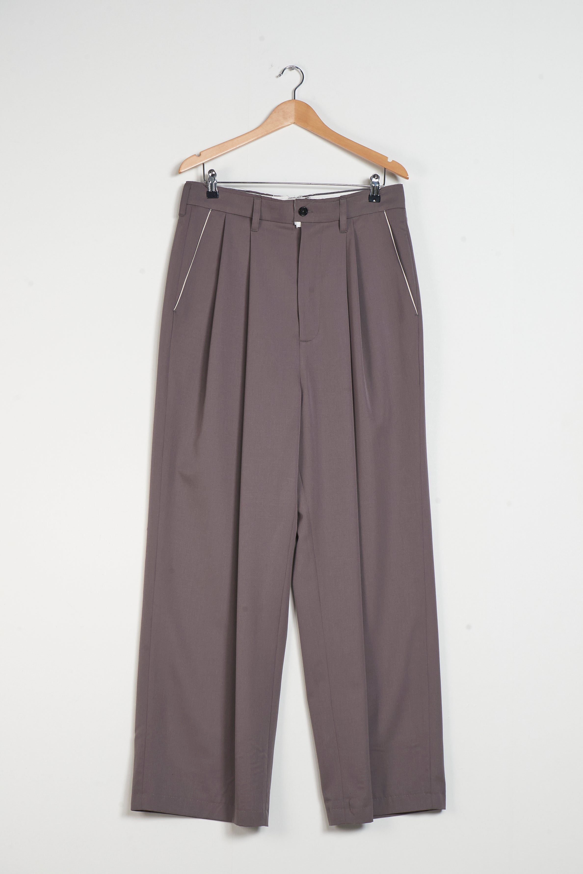 CF.20.06.09.02 SUIT PANTS taupe