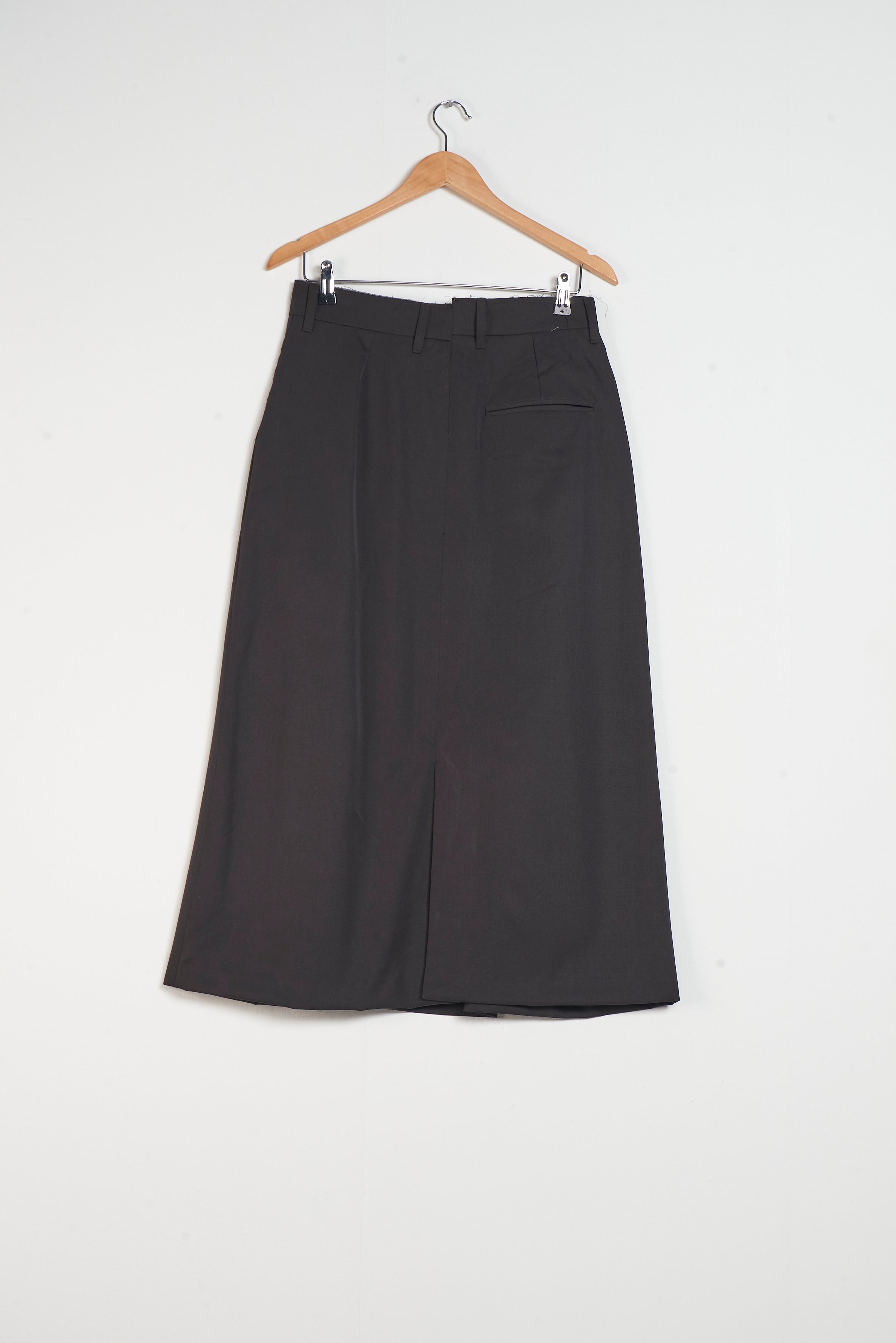 CF.20.07.03.01 SUIT PANTS SKIRT faded black
