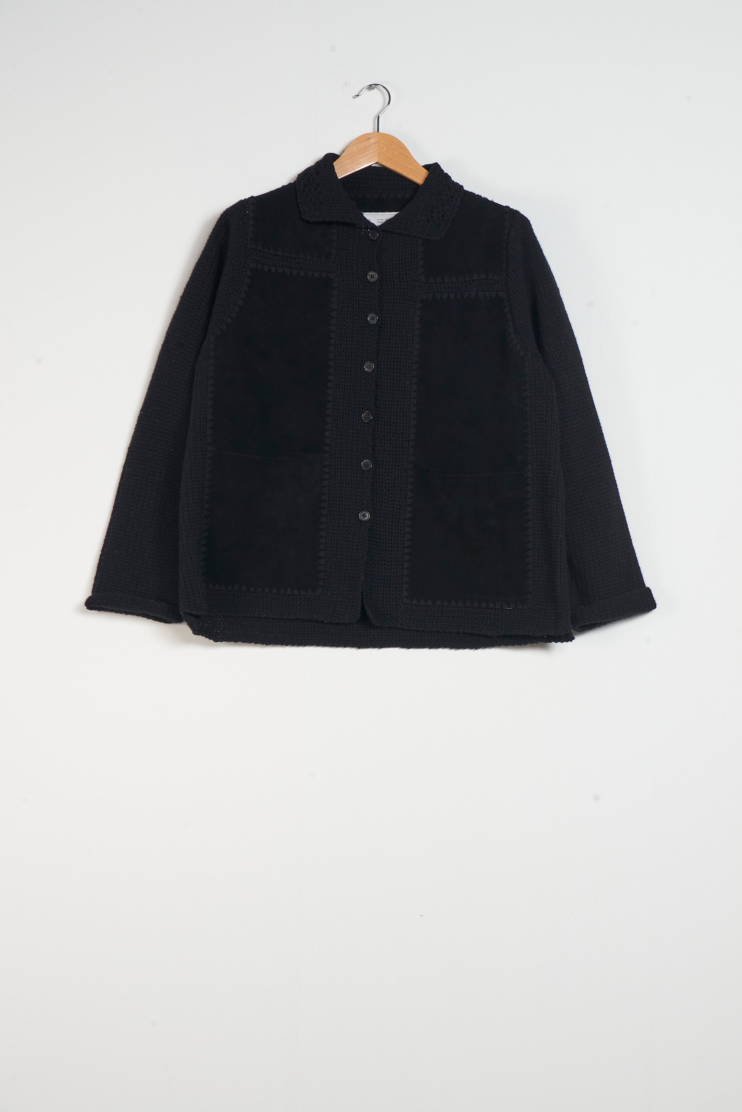 CF.20.09.07.01 CROCHET/SUEDE JACKET black