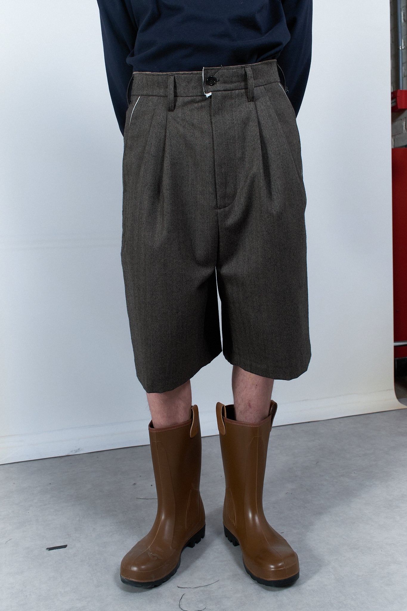CF.20.06.11.01 SLIM SUIT SHORTS herringbone