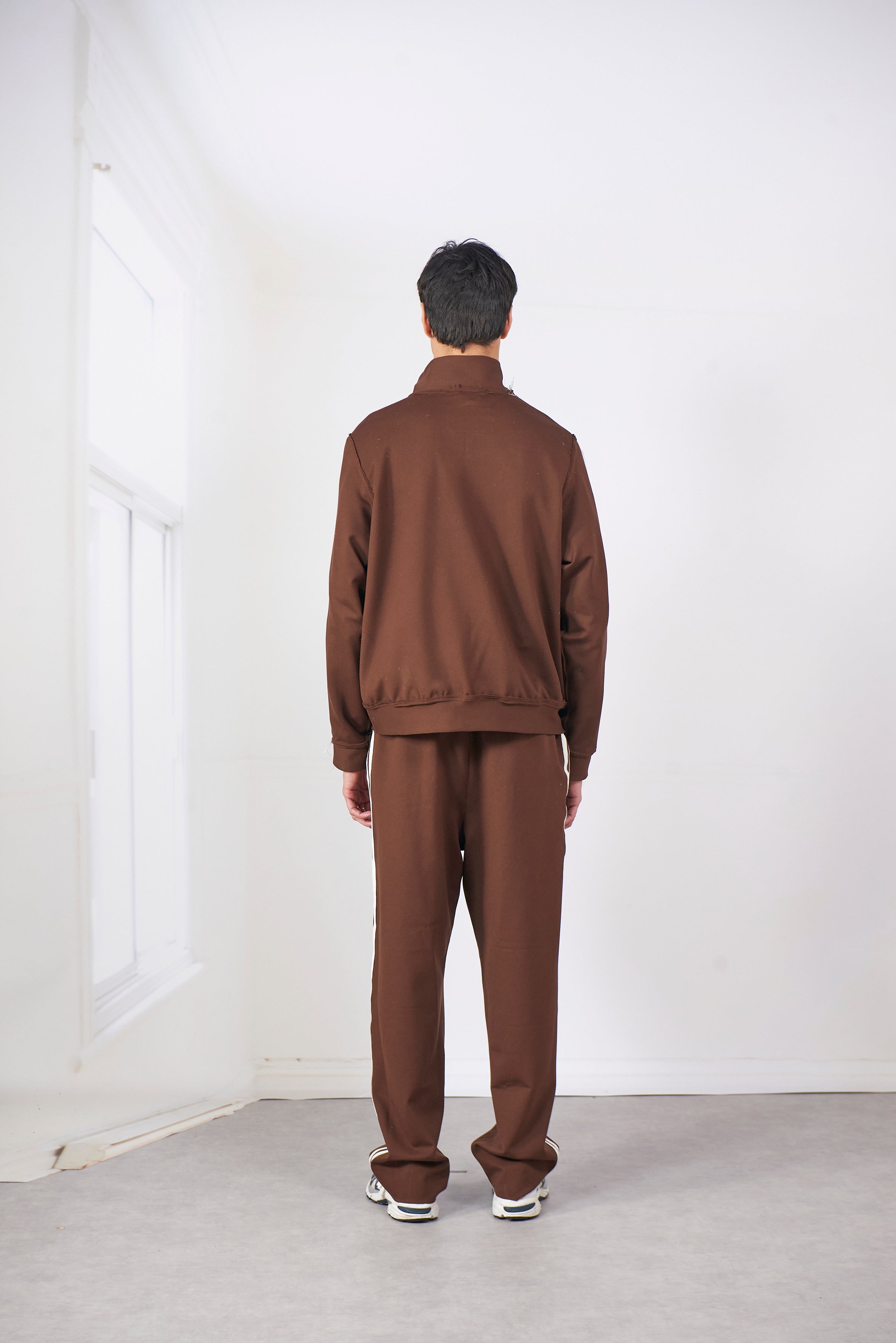 CF.20.02.04.01 TRACK JACKET SPORT BROWN – Camiel Fortgens