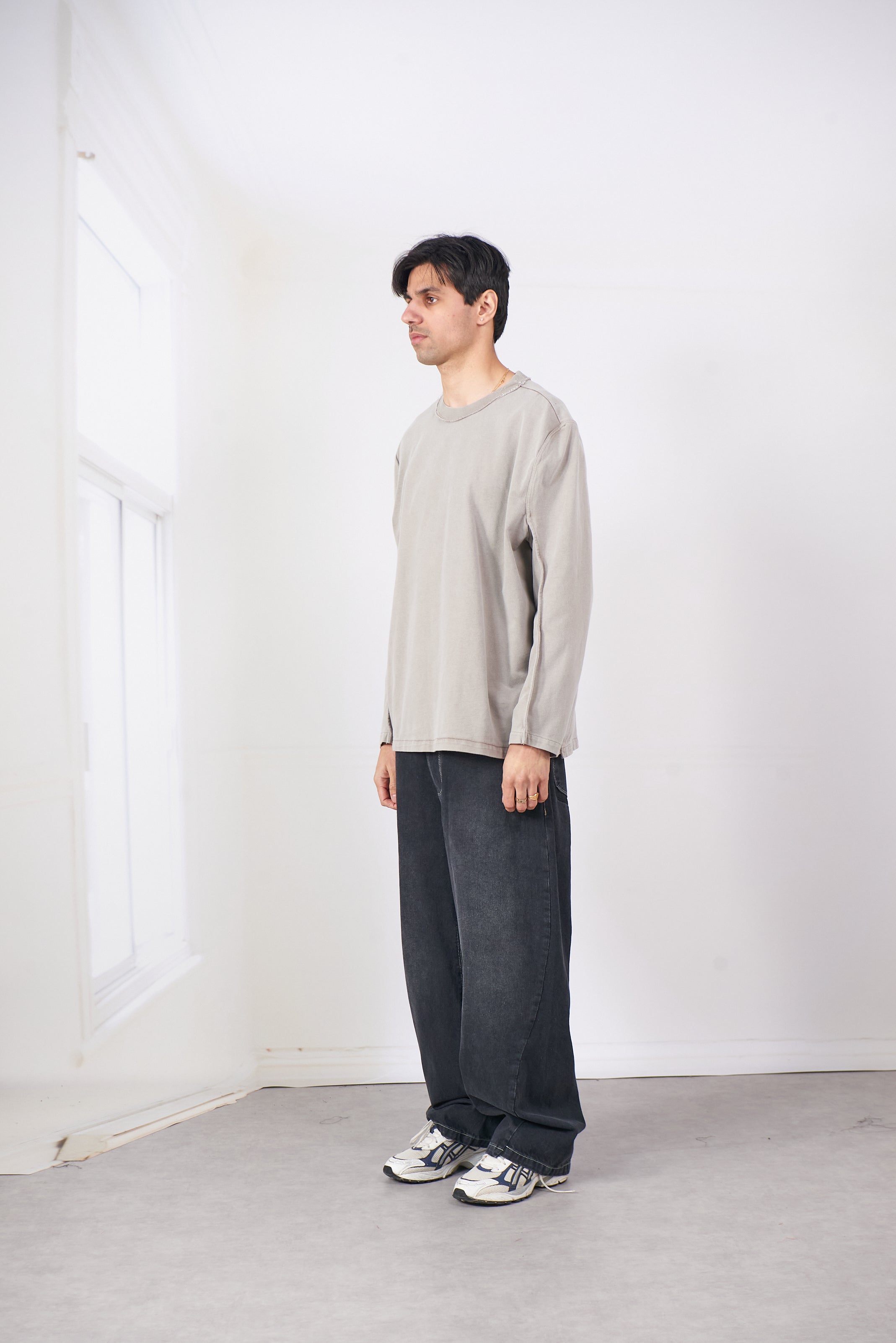 CF.20.01.02.01 BIG TEE LS taupe – Camiel Fortgens