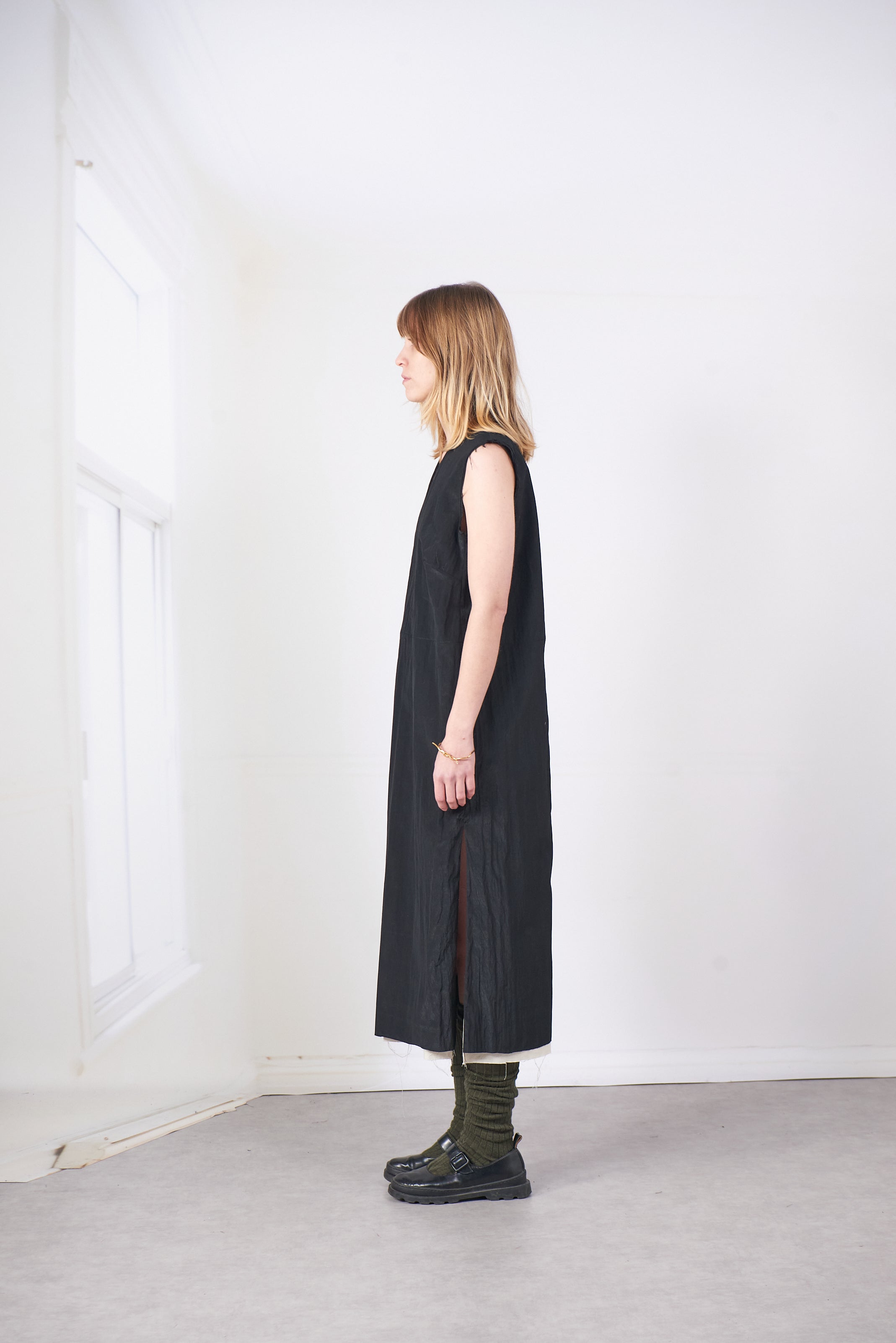 CF.20.08.03.02 V-NECK DRESS black