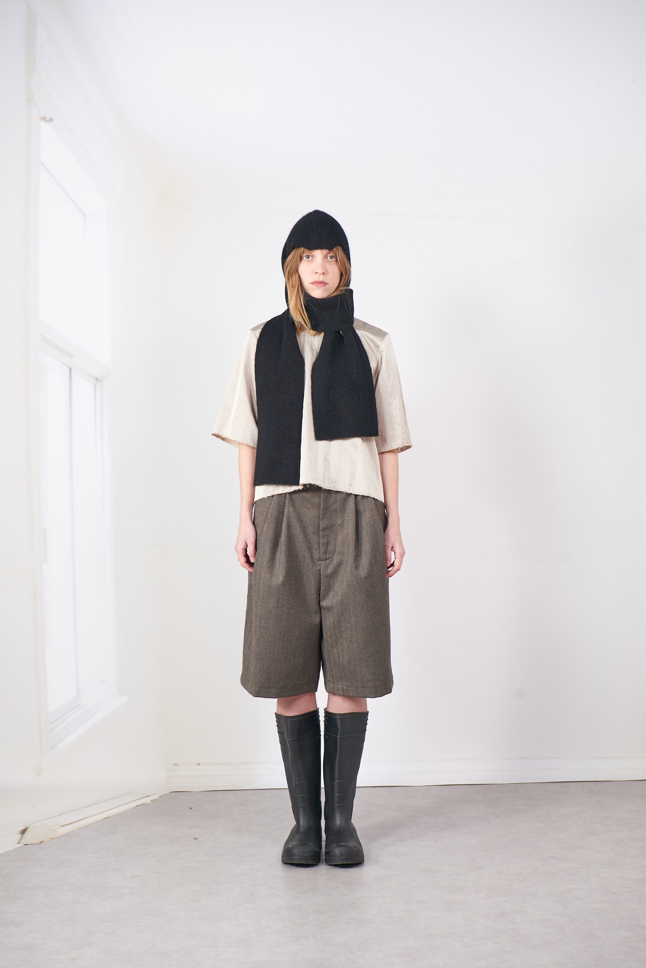 CF.20.06.11.01 SLIM SUIT SHORTS herringbone