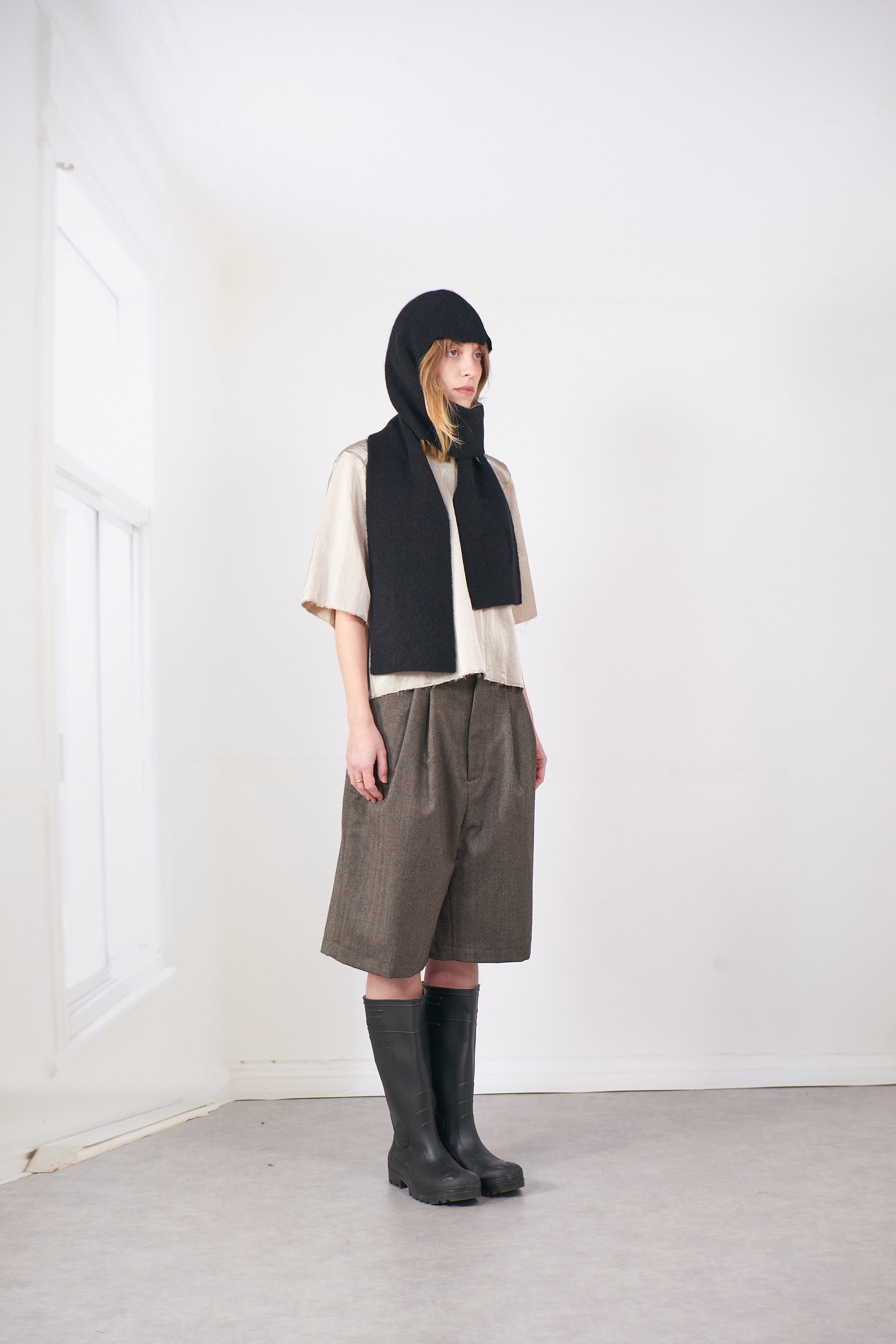 CF.20.06.11.01 SLIM SUIT SHORTS herringbone