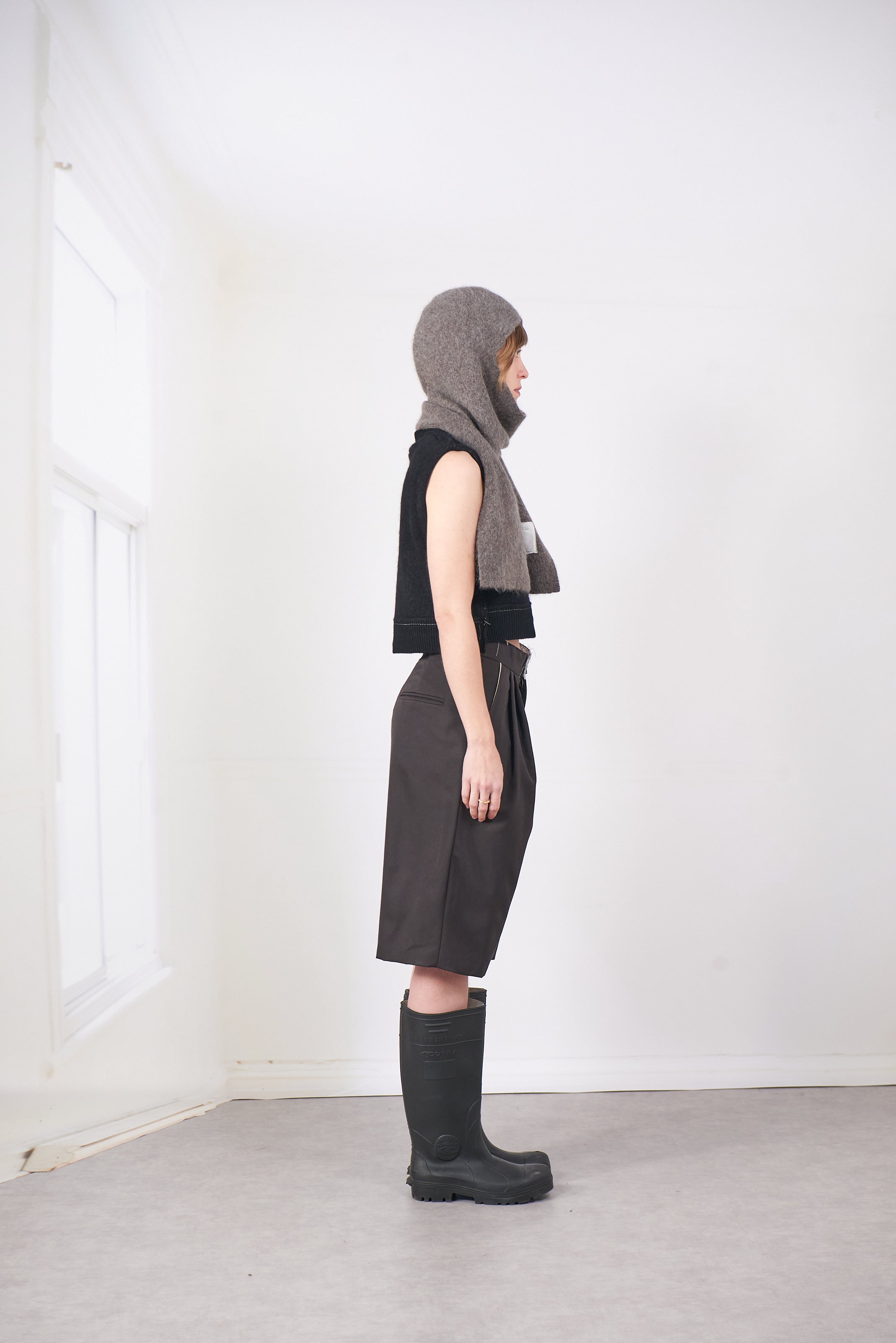 CF.20.03.08.01 HAIRY BALACLAVA SCARF BROWN – Camiel Fortgens