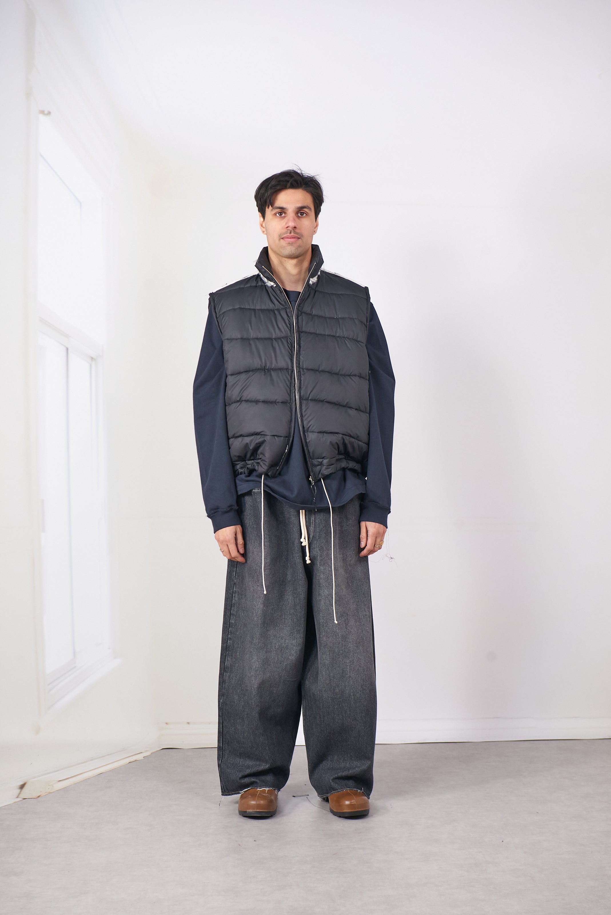 CF.20.05.03.01 BODY WARMER black
