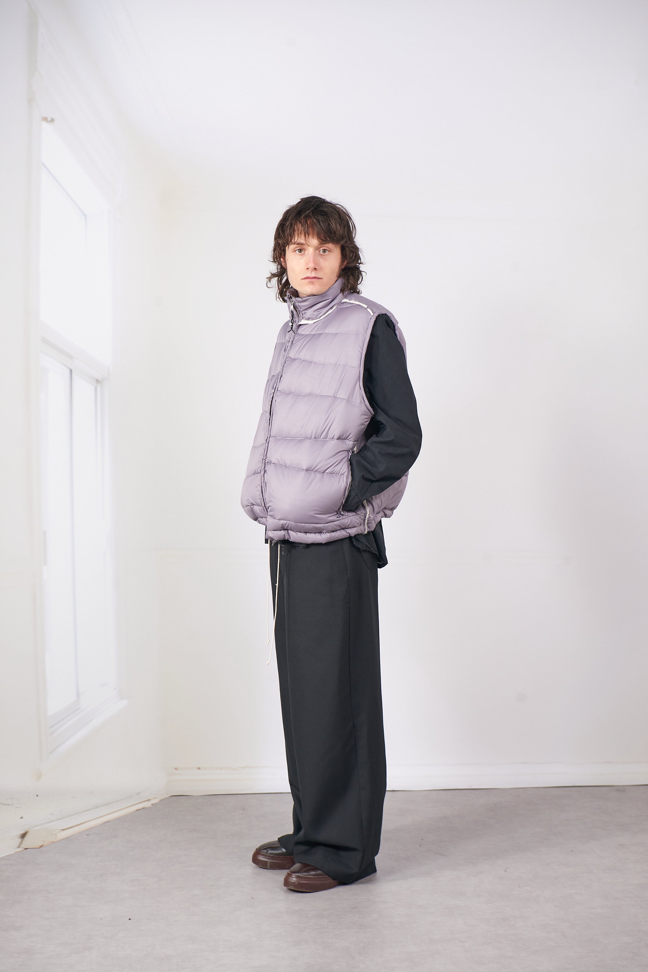 希少 CAMIEL FORTGENS BODY WARMER vest Camiel Fortgens Body Warmer, Dark Grey – Glasswing