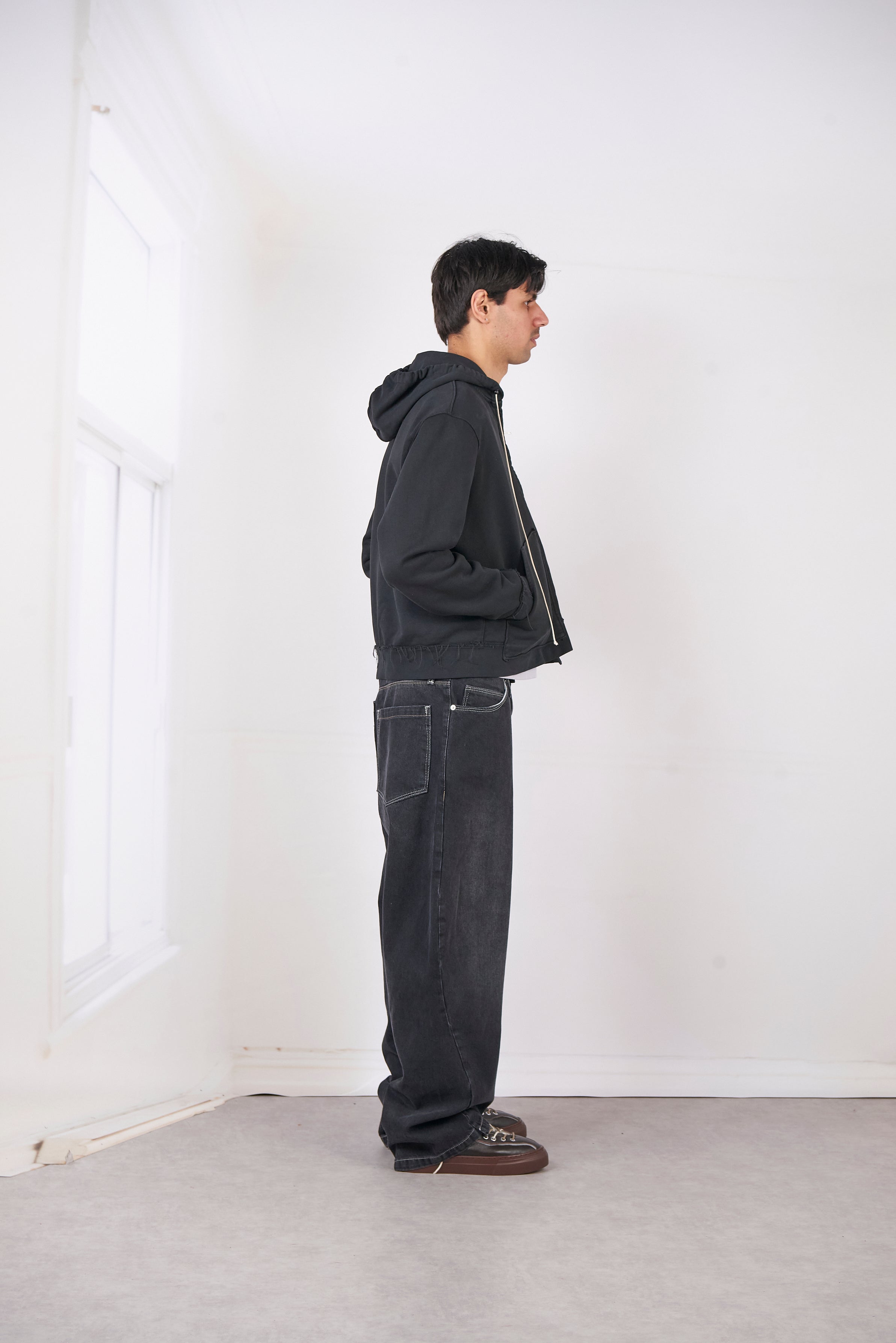 CF.20.02.01.01 FITTED ZIP HOODIE black