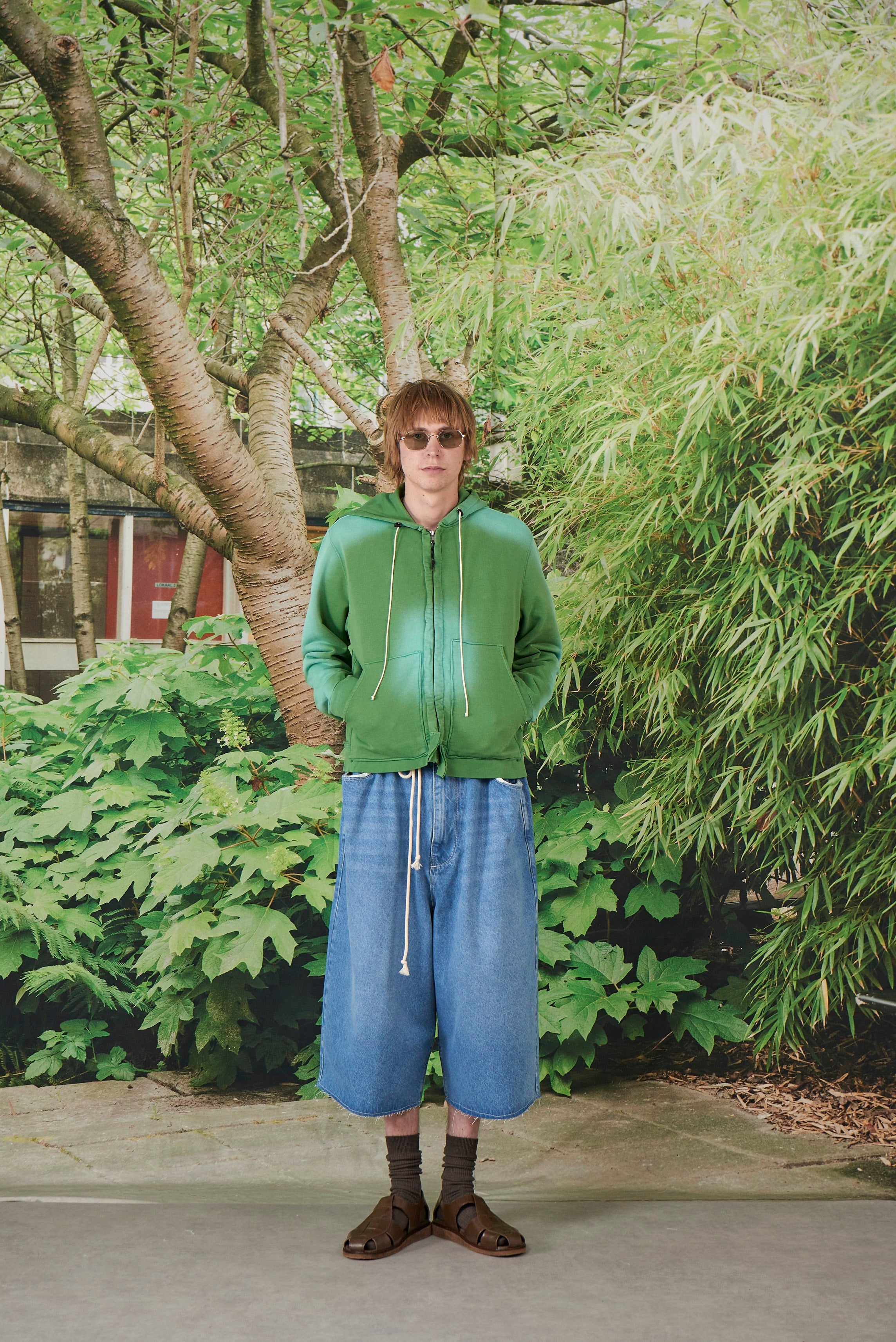 SWEATS – Camiel Fortgens