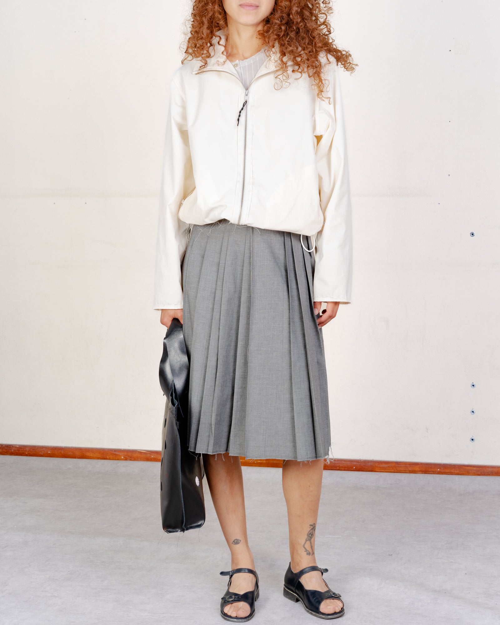 CF.21.07.02.01 PLEATS SKIRT grey