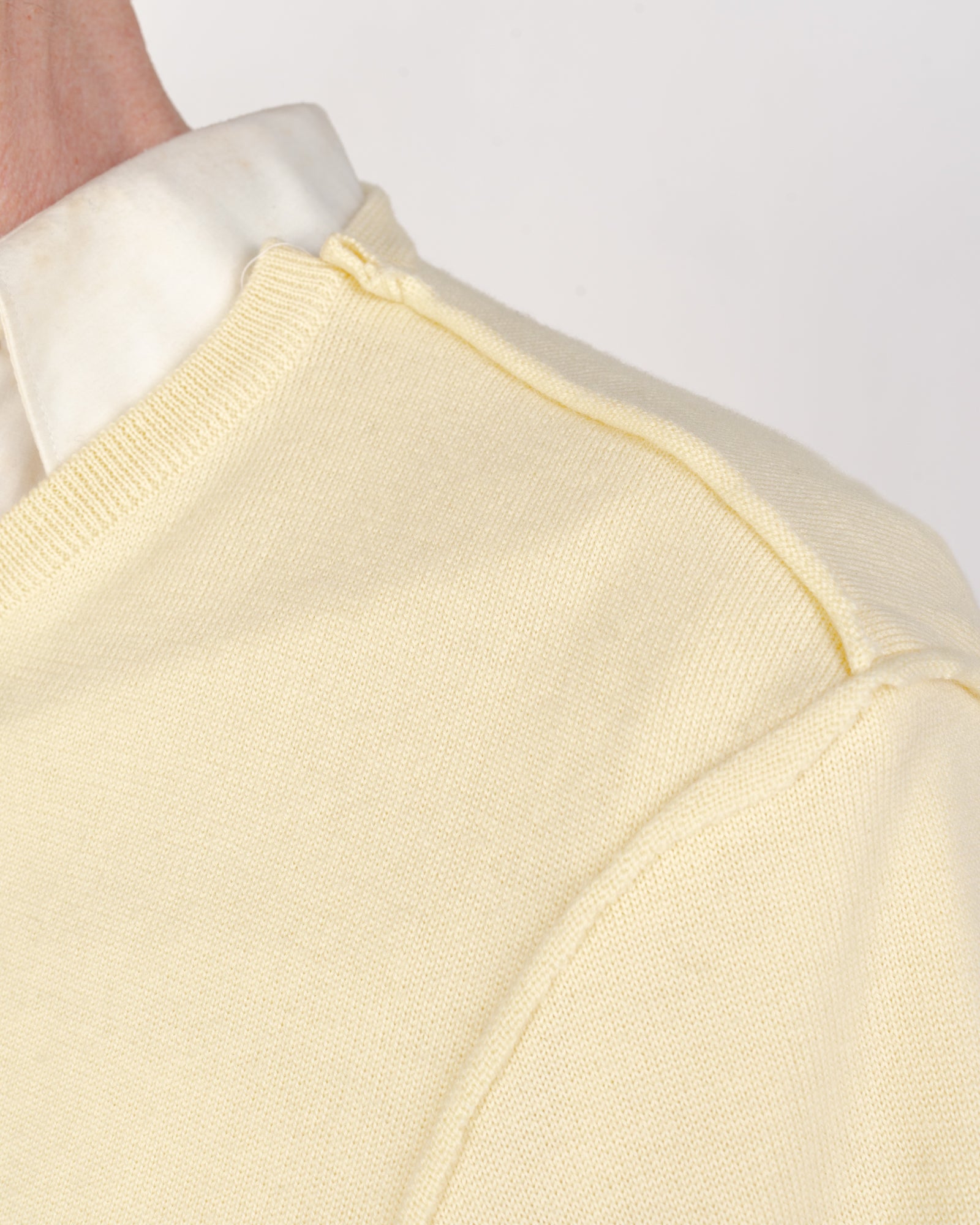 CF.21.03.02.02 FRANKENSTEIN V-NECK merino knit yellow