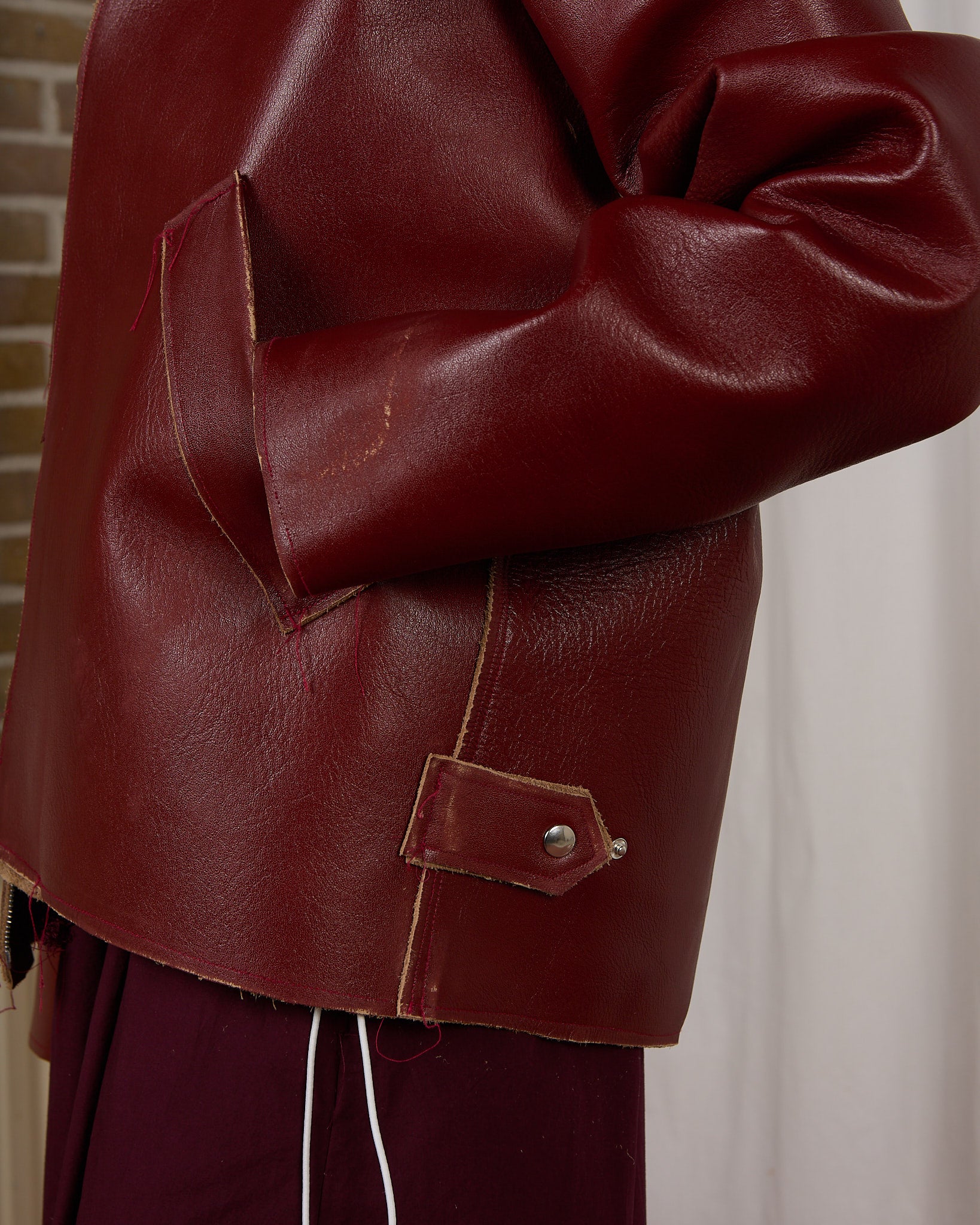 CF.23.16.02.01 SIMPLE JACKET cow leather red cracked
