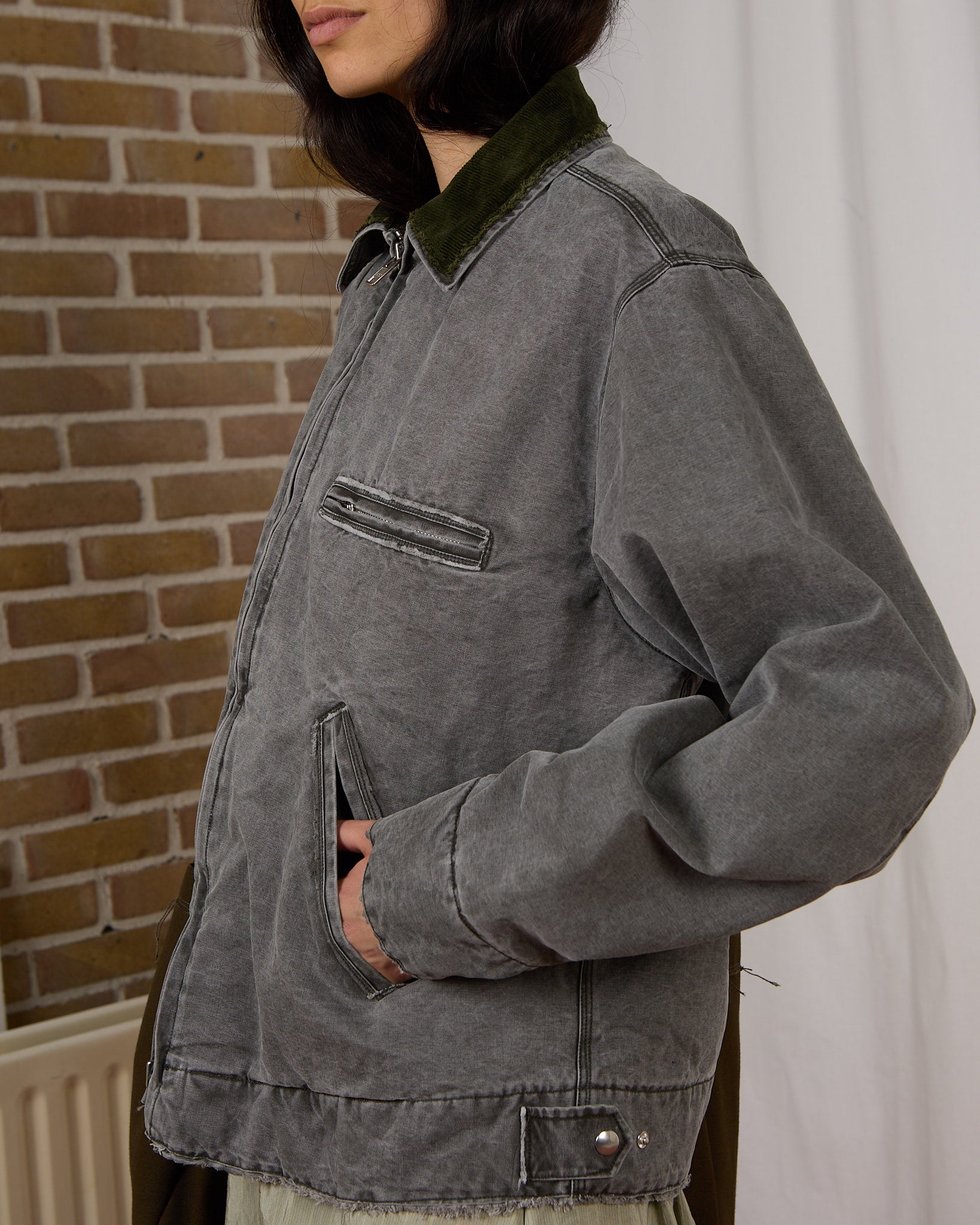 CF.23.10.03.01 WORKER JACKET heavy canvas black green