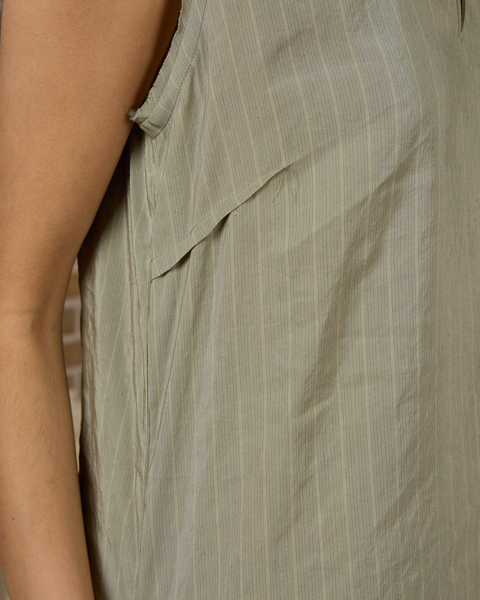 CF.23.08.04.02 V-NECK DRESS silky shirting green/blue stripe