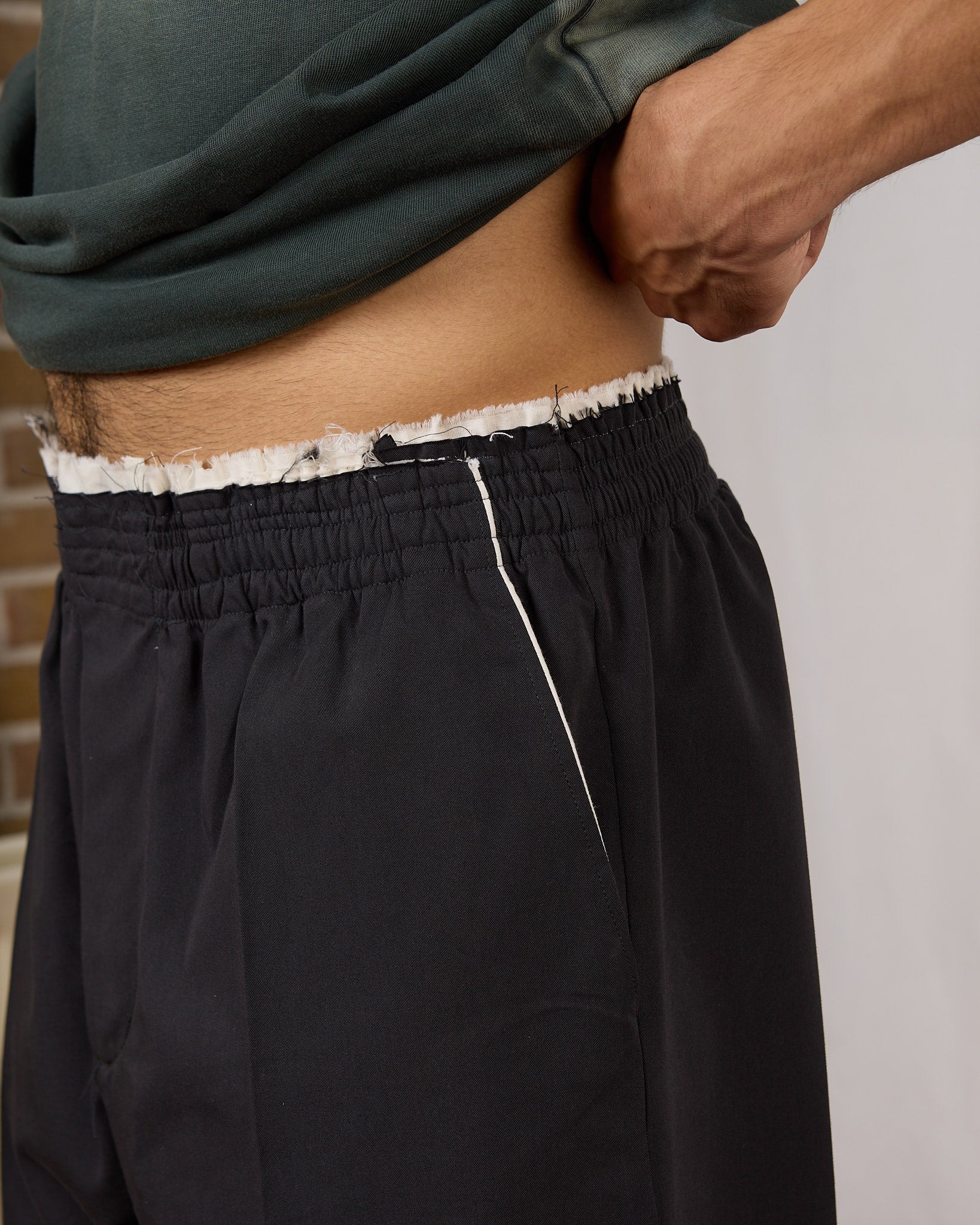 CF.23.06.01.01 FAMILY PANTS mackintosch twill faded black
