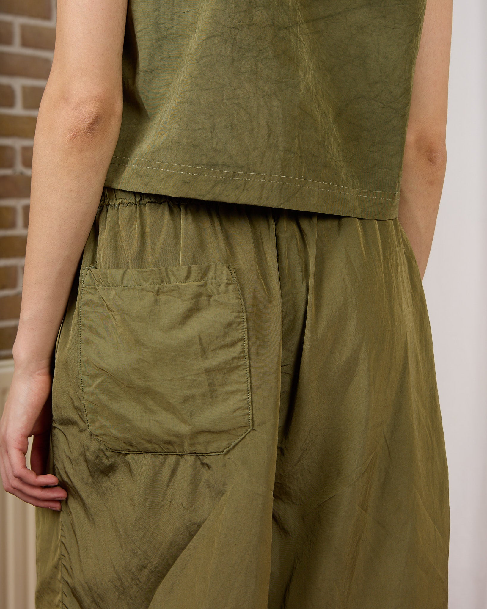 CF.23.13.02.04 KNEE SHORTS viscose sage green