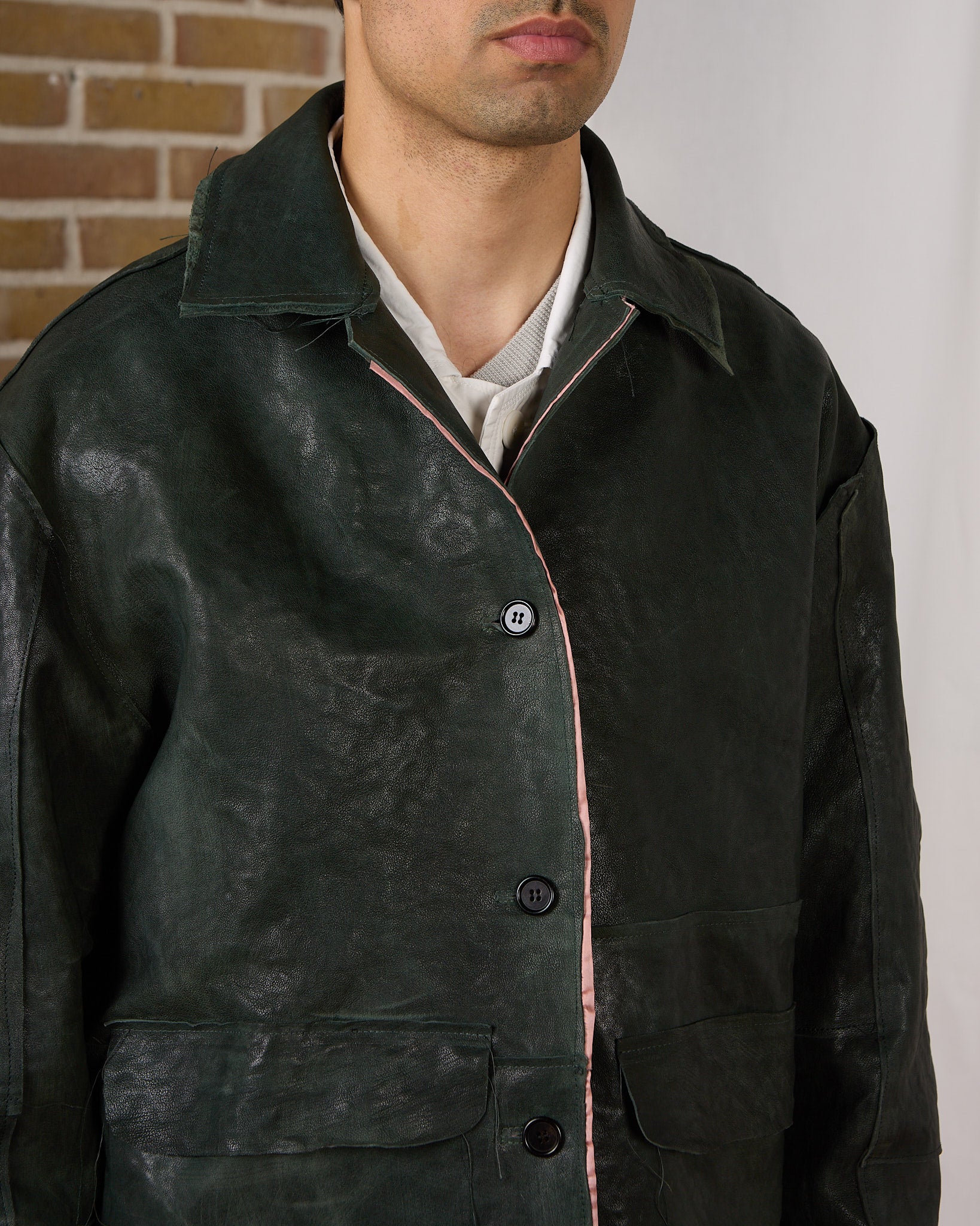 CF.23.16.03.01 CHORE JACKET calf leather green
