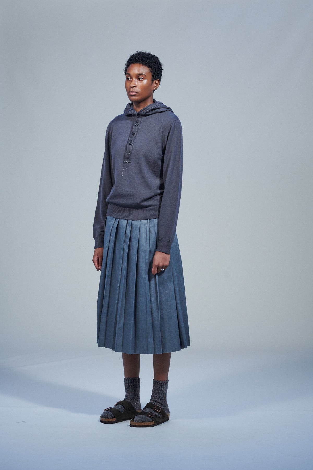 CF.22.07.04.02 PLEAT SKIRT poly/cotton grey
