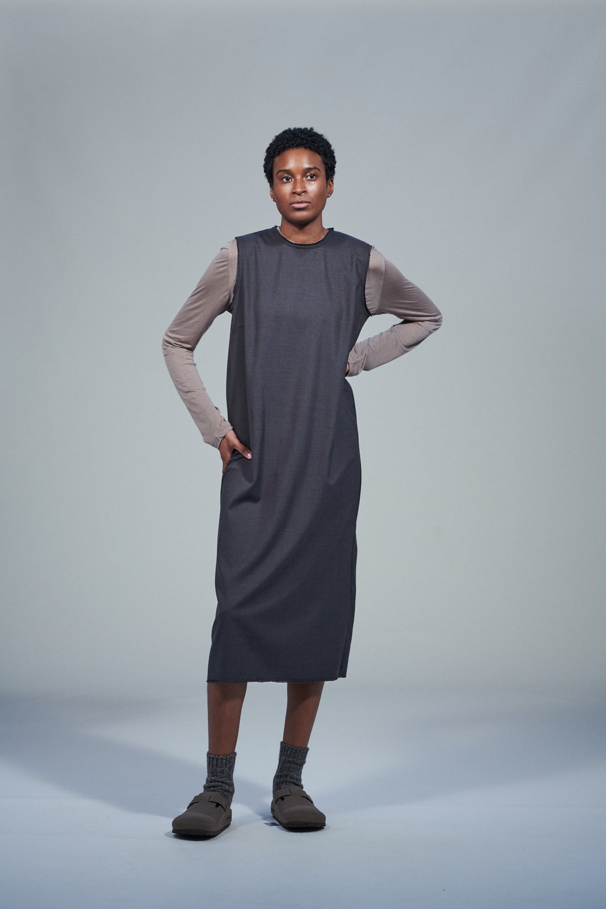 CF.22.08.02.02 NORMAL DRESS plain weave wool mud brown