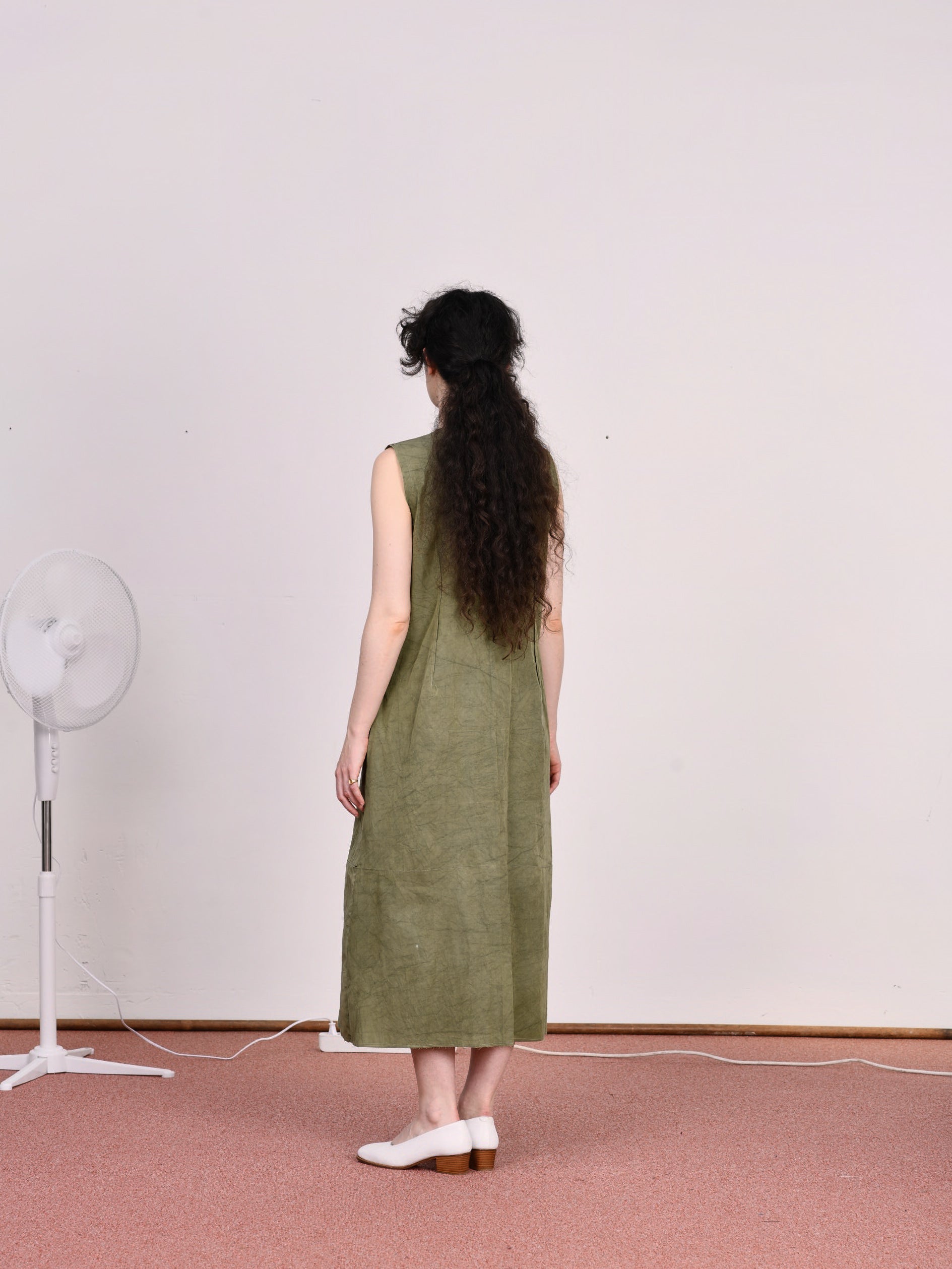 CF.23.08.04.01 V-NECK DRESS viscose green sage