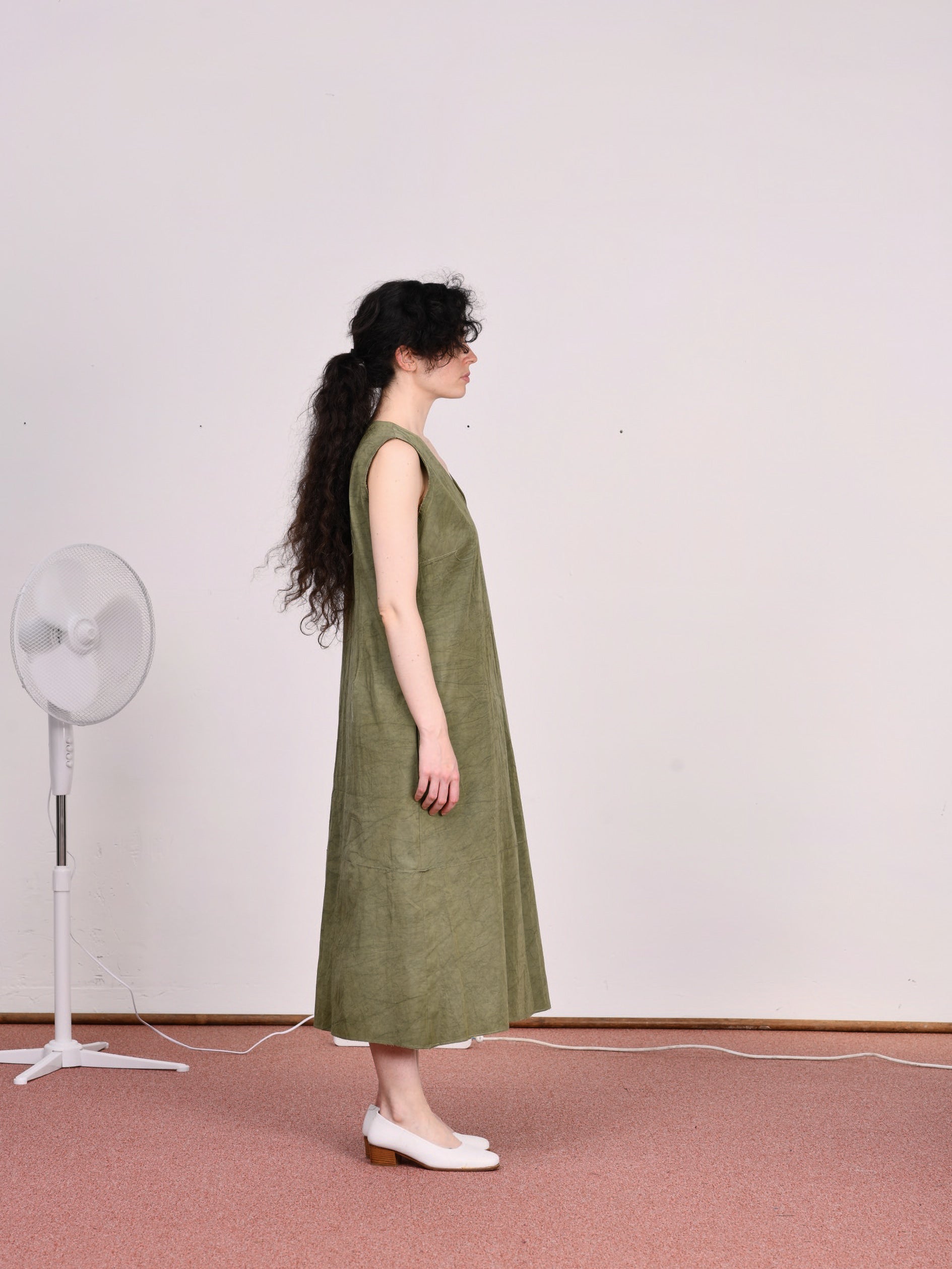 CF.23.08.04.01 V-NECK DRESS viscose green sage