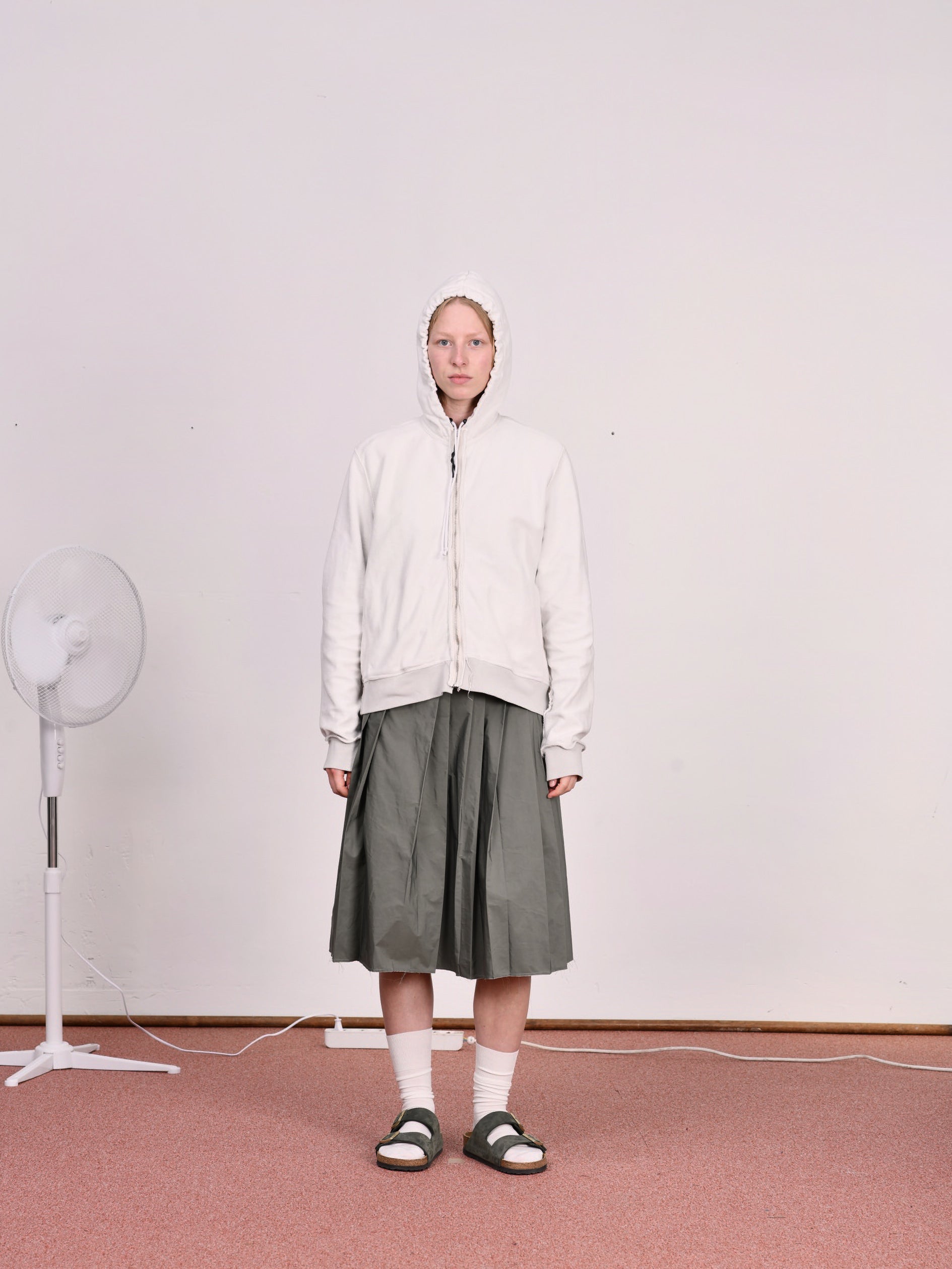 CF.23.02.01.01 FITTED INSIDE-OUT ZIP HOODIE heavy diagonal sweat lily white
