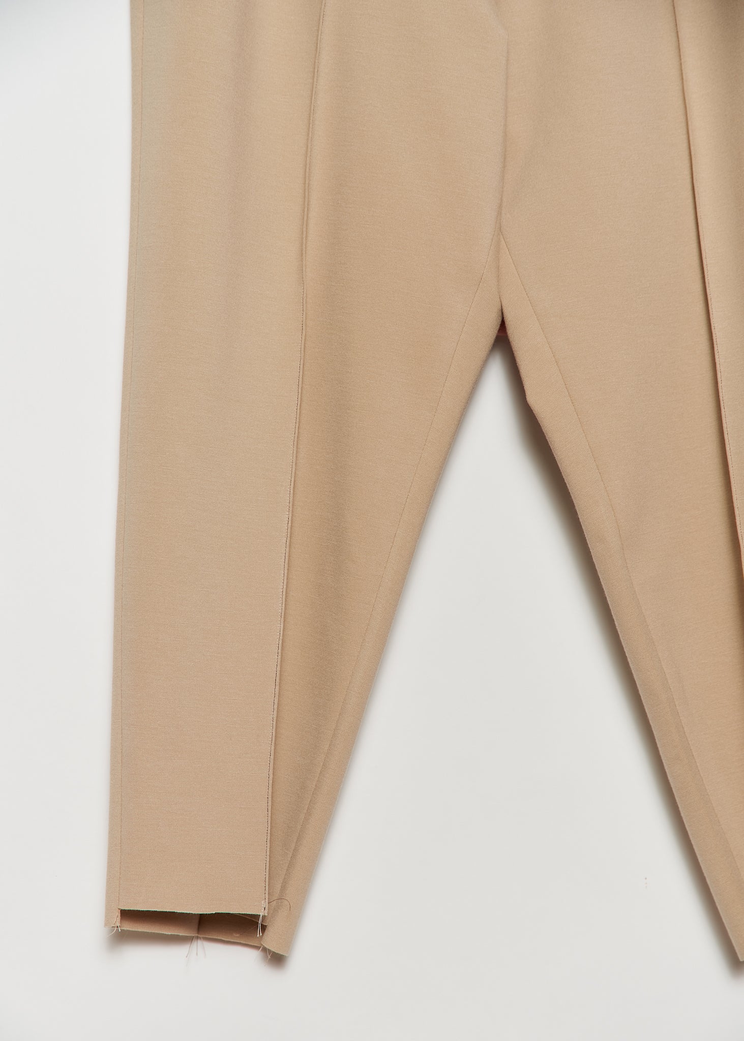 CF.13.06.07.01 TRACK PANTS sand