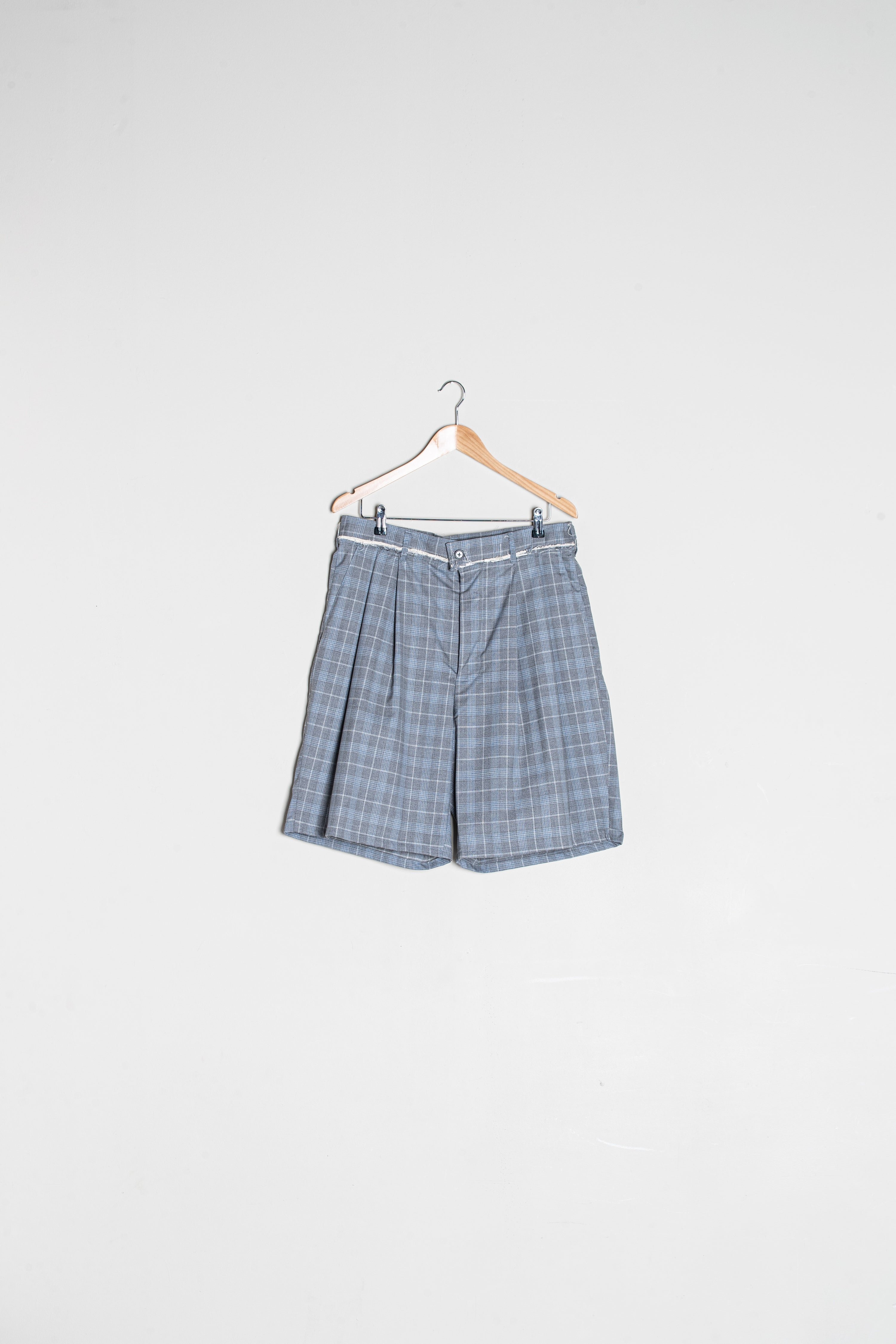 CF. SUIT SHORTS grey