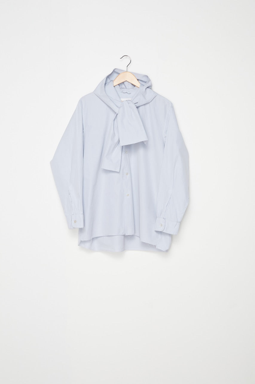 CF.18.04.03.01 HOODED SCARF SHIRT