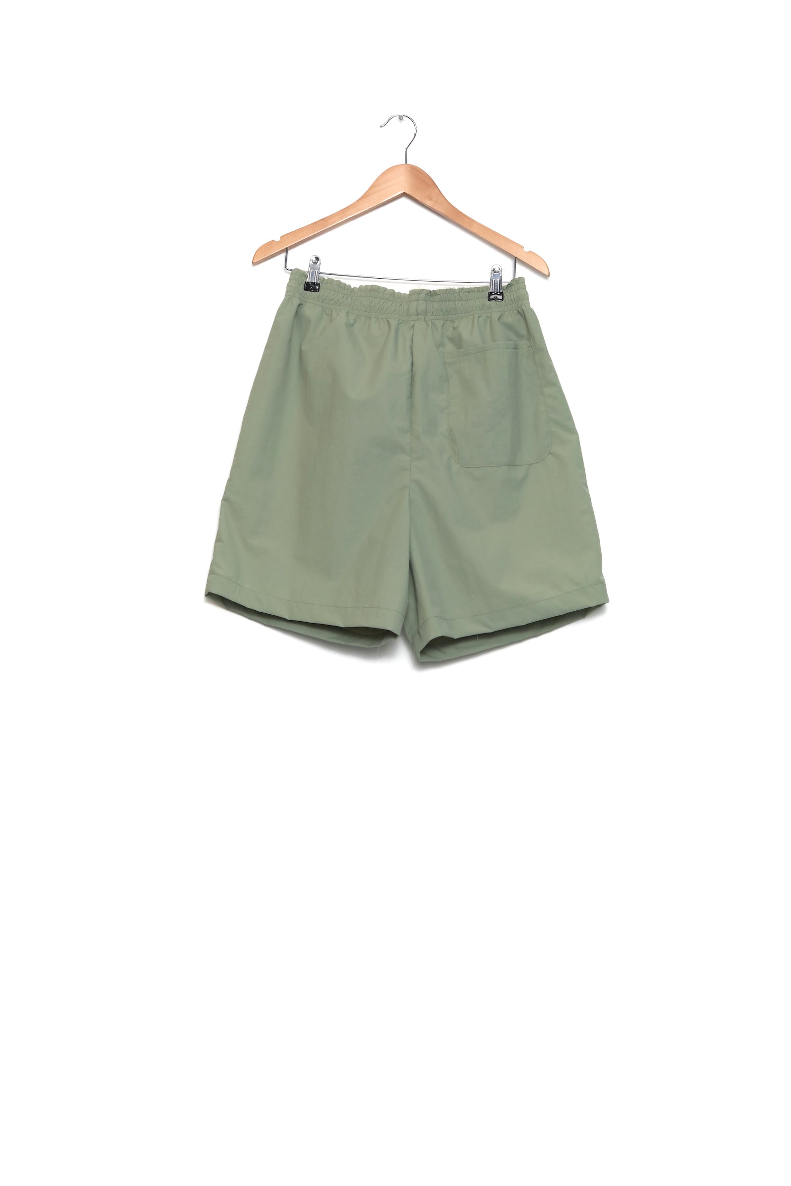 CF.19.13.01.01 KNEE SHORTS green