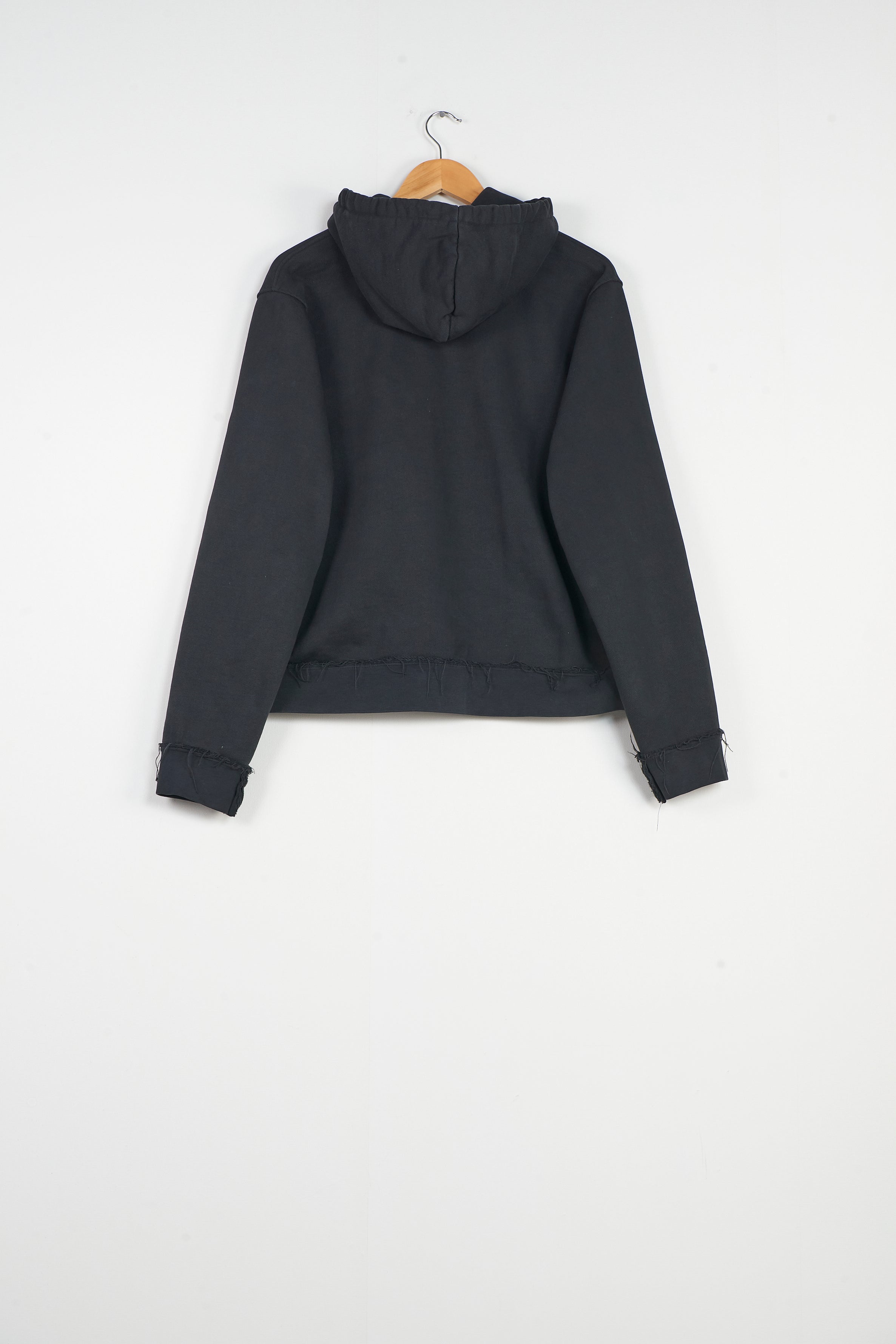 CF.20.02.01.01 FITTED ZIP HOODIE black