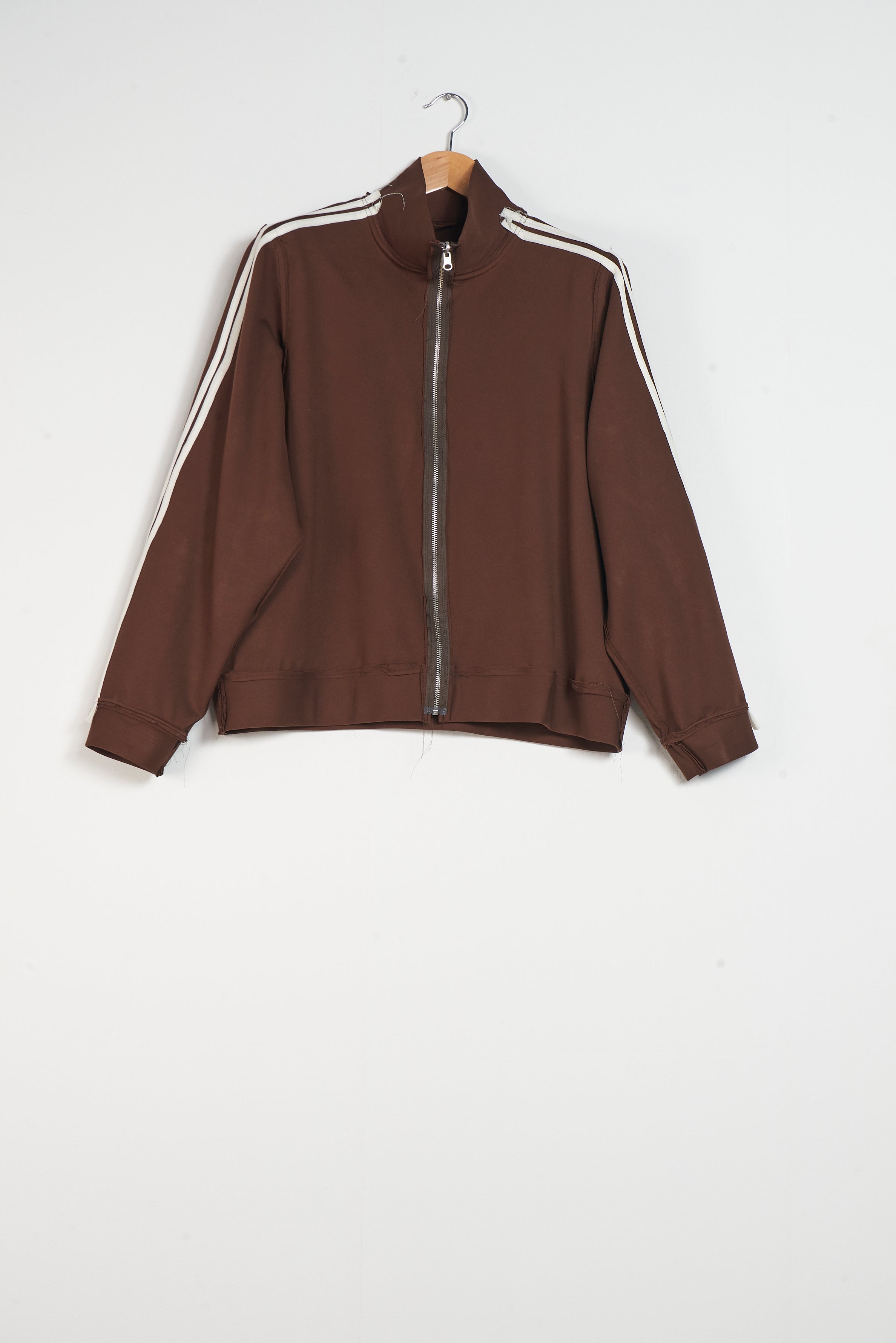 CF.20.02.04.01 TRACK JACKET SPORT BROWN – Camiel Fortgens