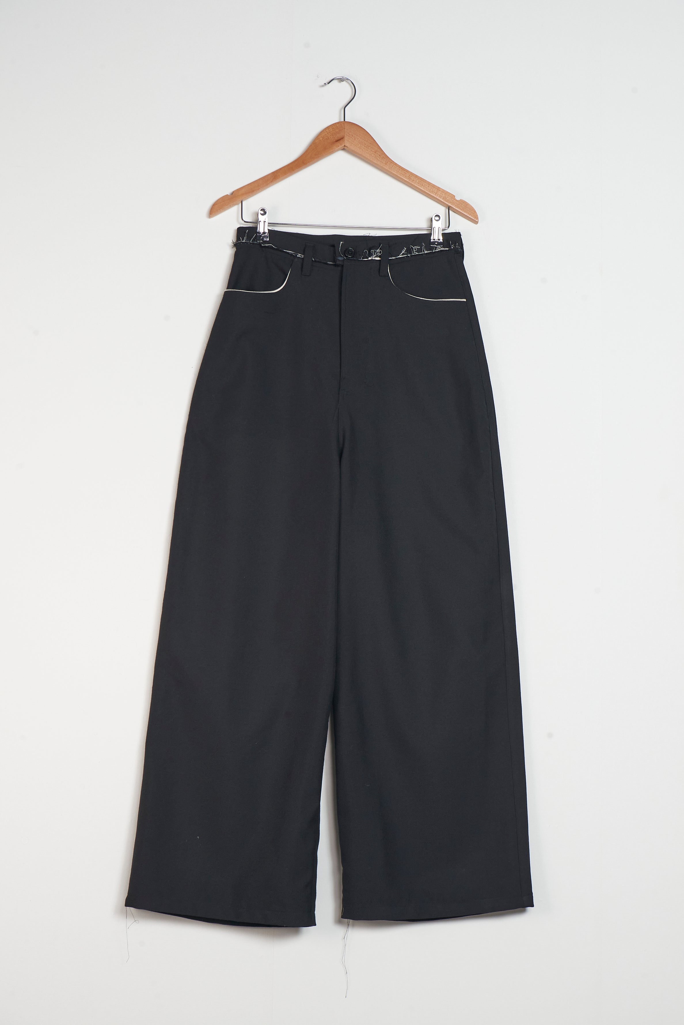 CF.20.06.05.02 TOURIST JEANS black