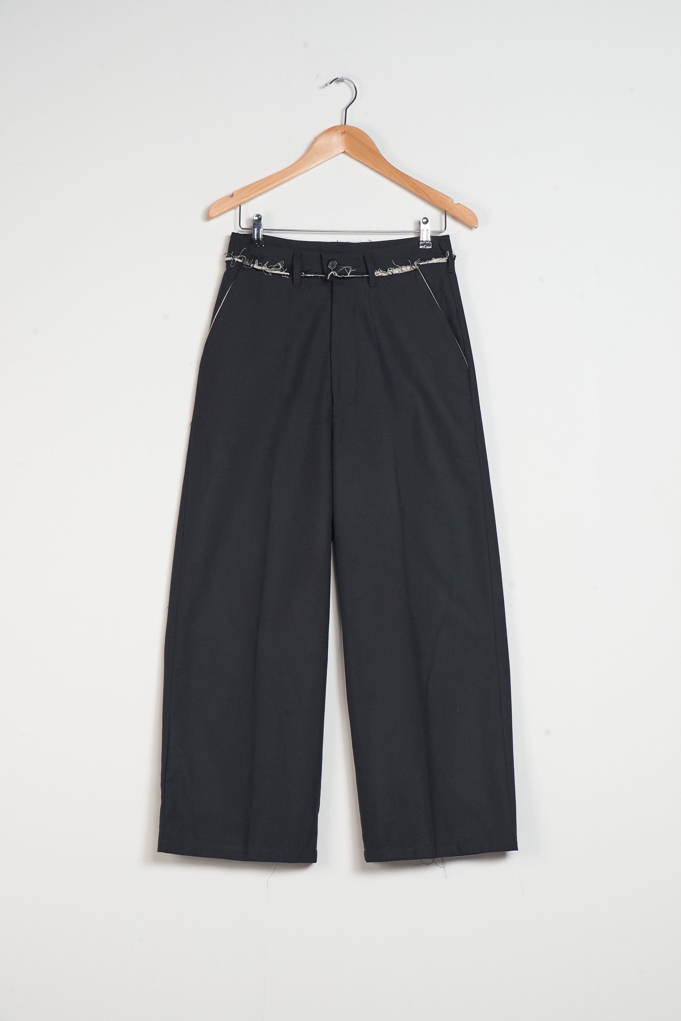 CF.20.06.06.01 STRAIGHT SLACK black
