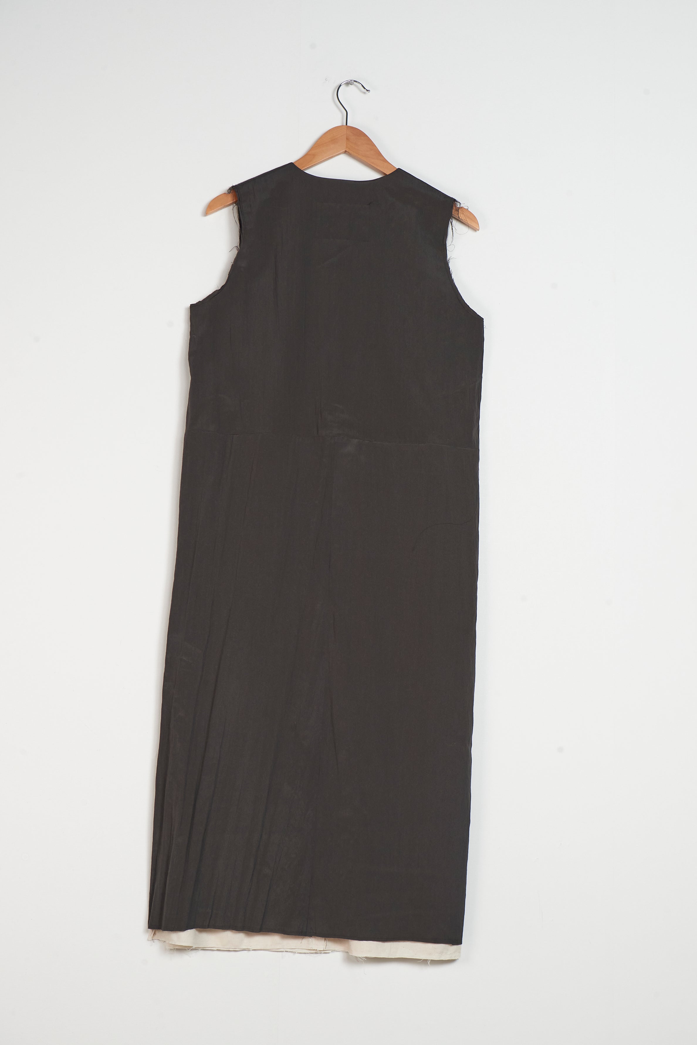 CF.20.08.03.02 V-NECK DRESS brown