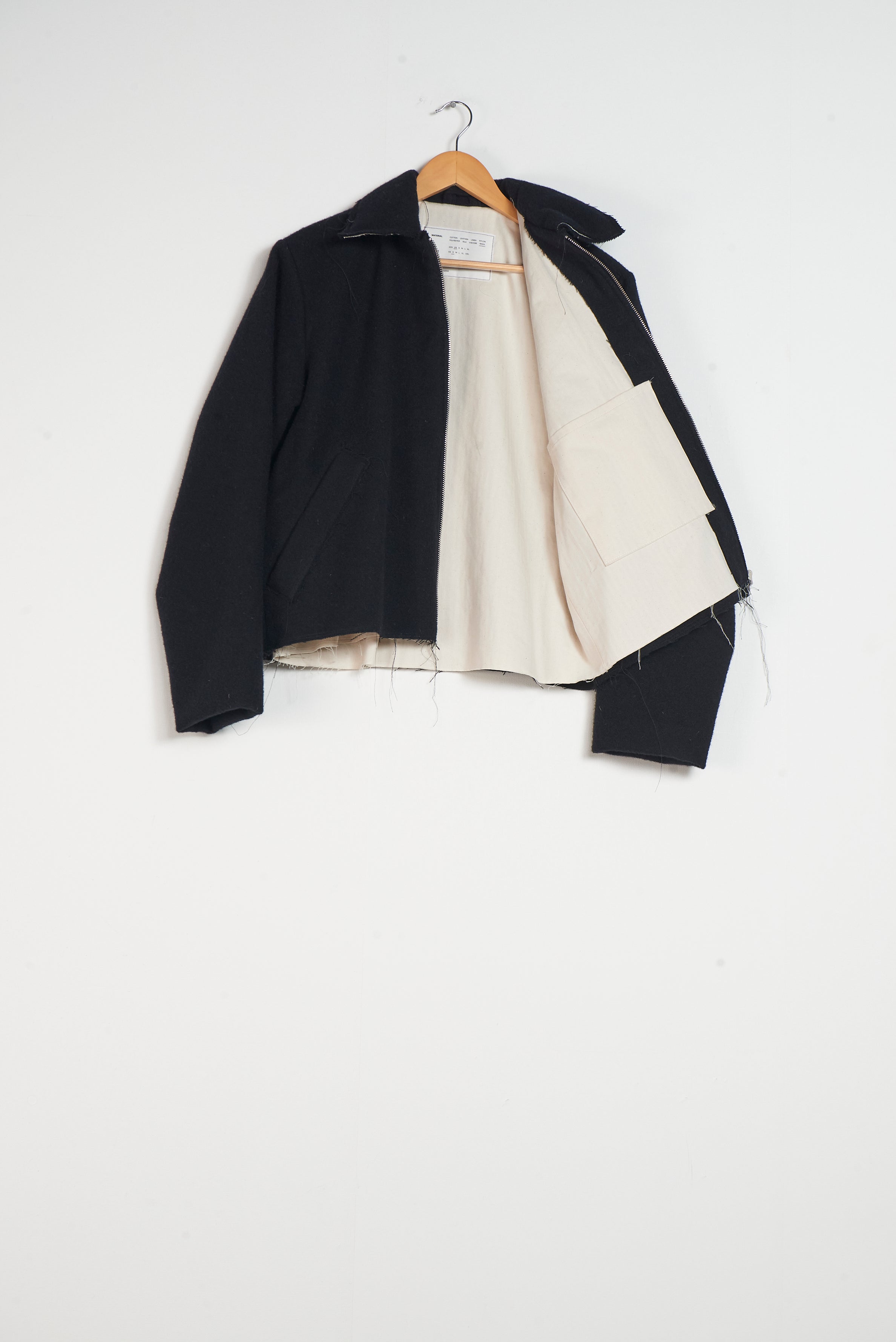 CF.20.10.02.01 FITTED SIMPLE JACKET black
