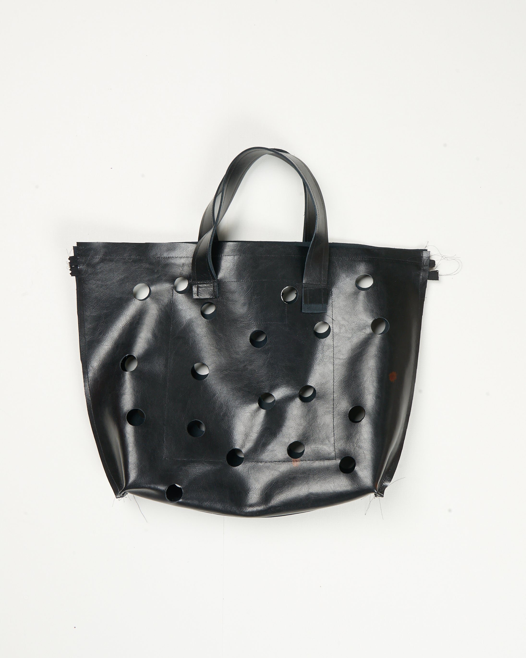 CF.21.11.05.02 LEATHER SHOPPER black
