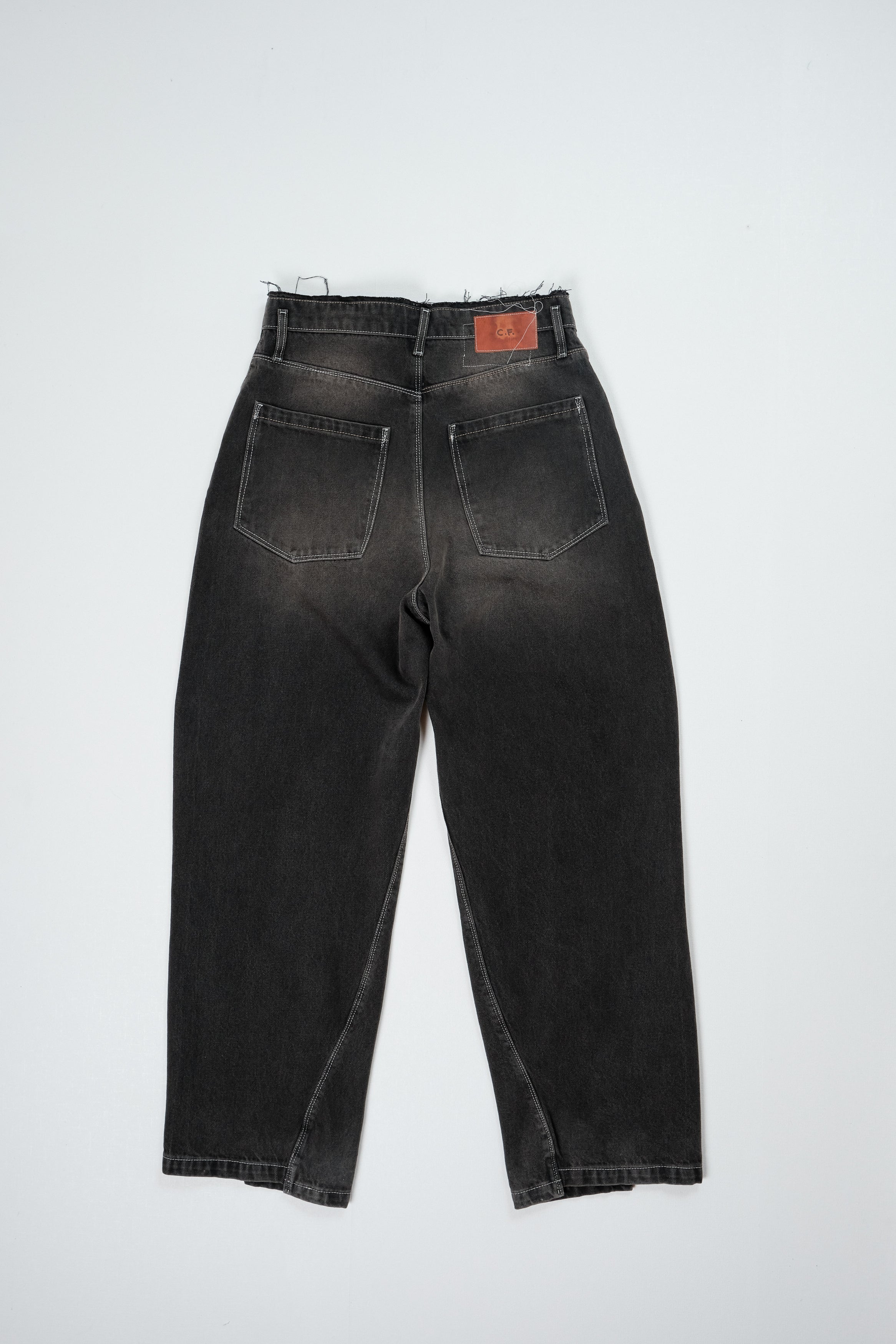 CF.22.15.01.01 WOBBLY JEANS denim faded brown