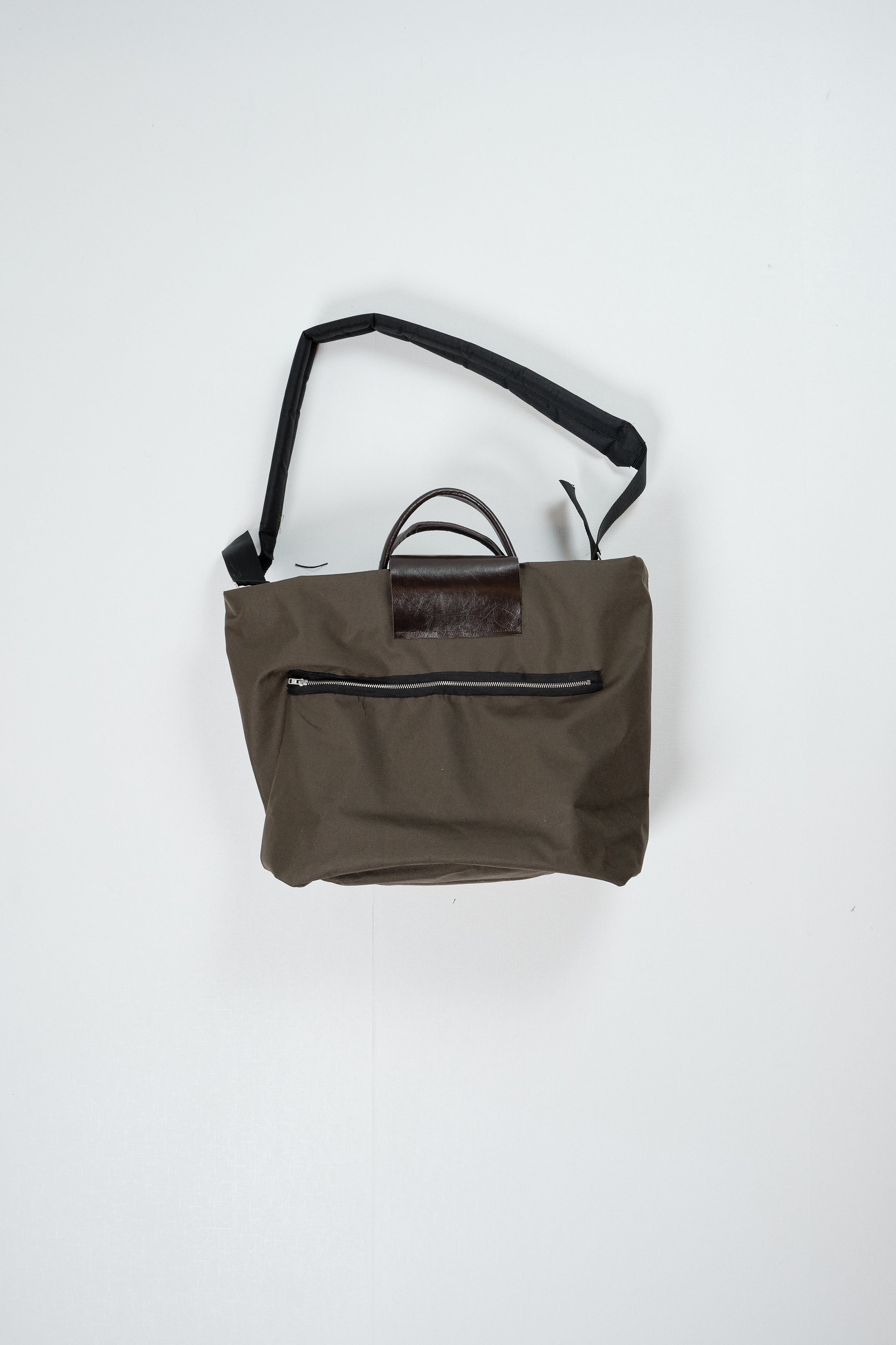 CF.22.14.05.01 PUFFED SHOPPER technical green