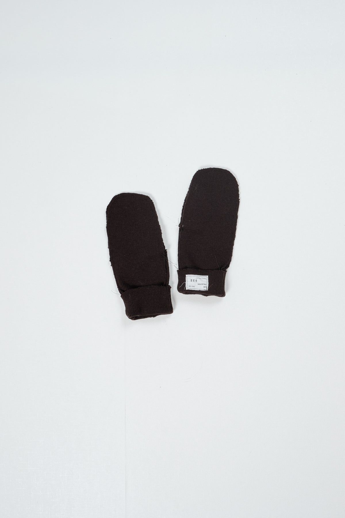 CF.22.11.04.01 HEAVY KNIT MITTENS heavy rib dark brown