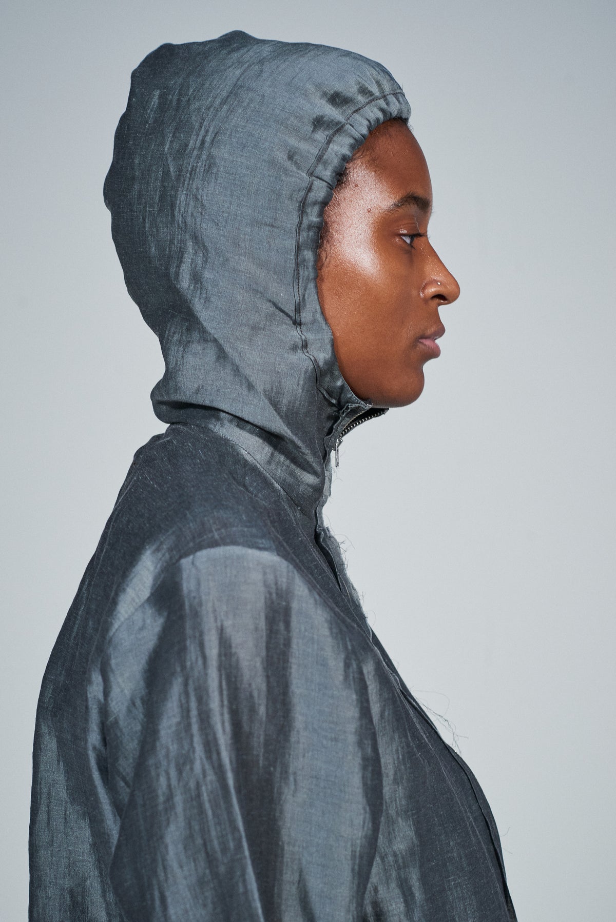 CF.22.09.02.02 FITTED HOODED JACKET silk/linen grey