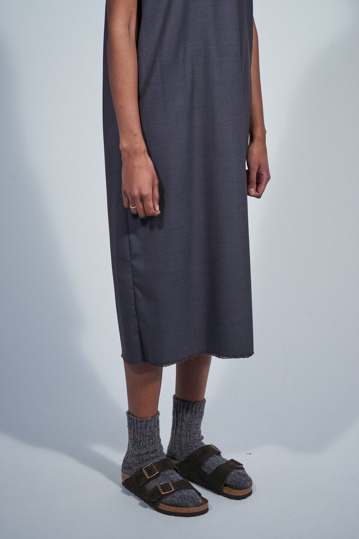 CF.22.08.02.02 NORMAL DRESS plain weave wool mud brown