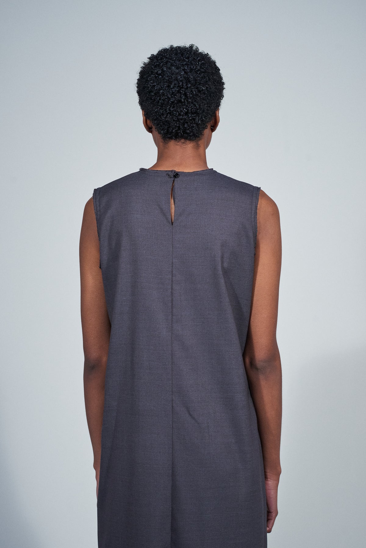 CF.22.08.02.02 NORMAL DRESS plain weave wool mud brown