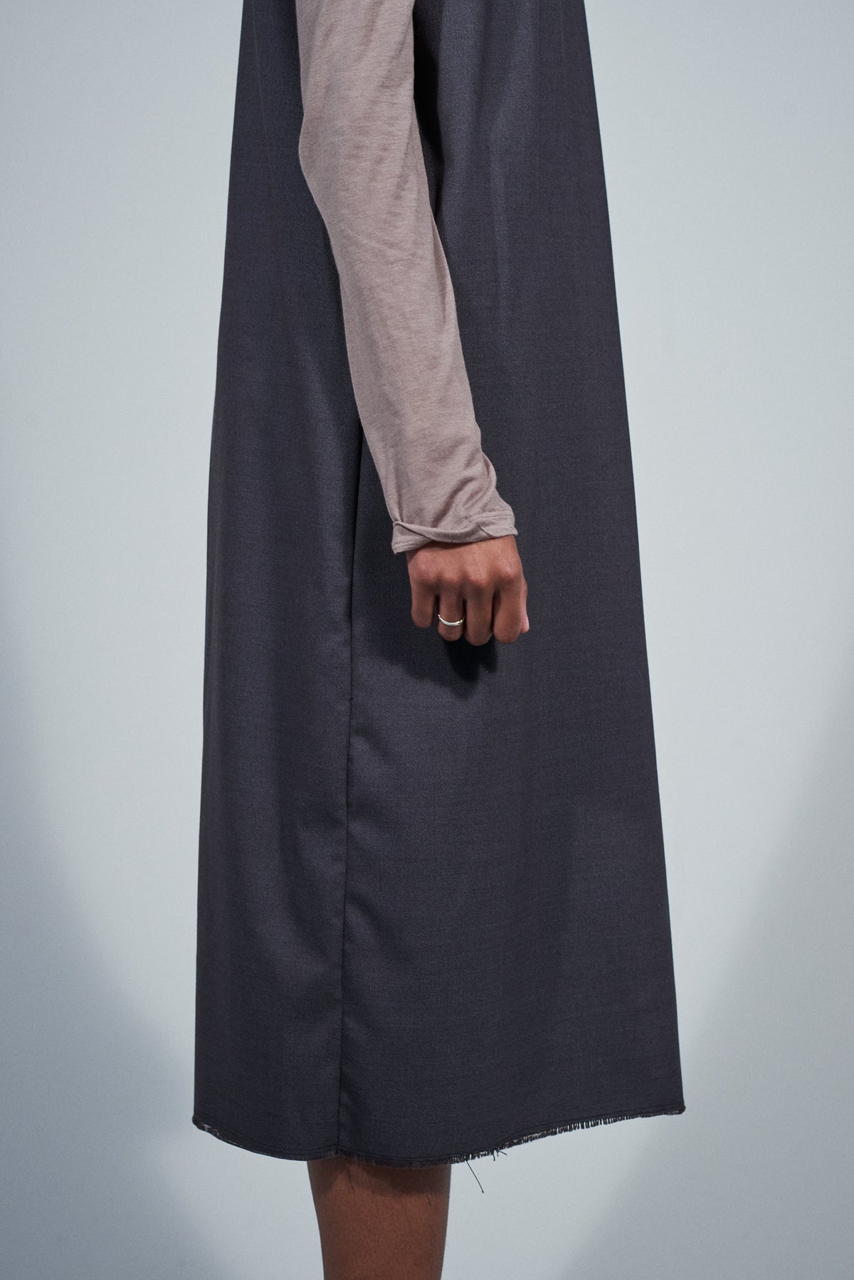 CF.22.08.02.02 NORMAL DRESS plain weave wool mud brown