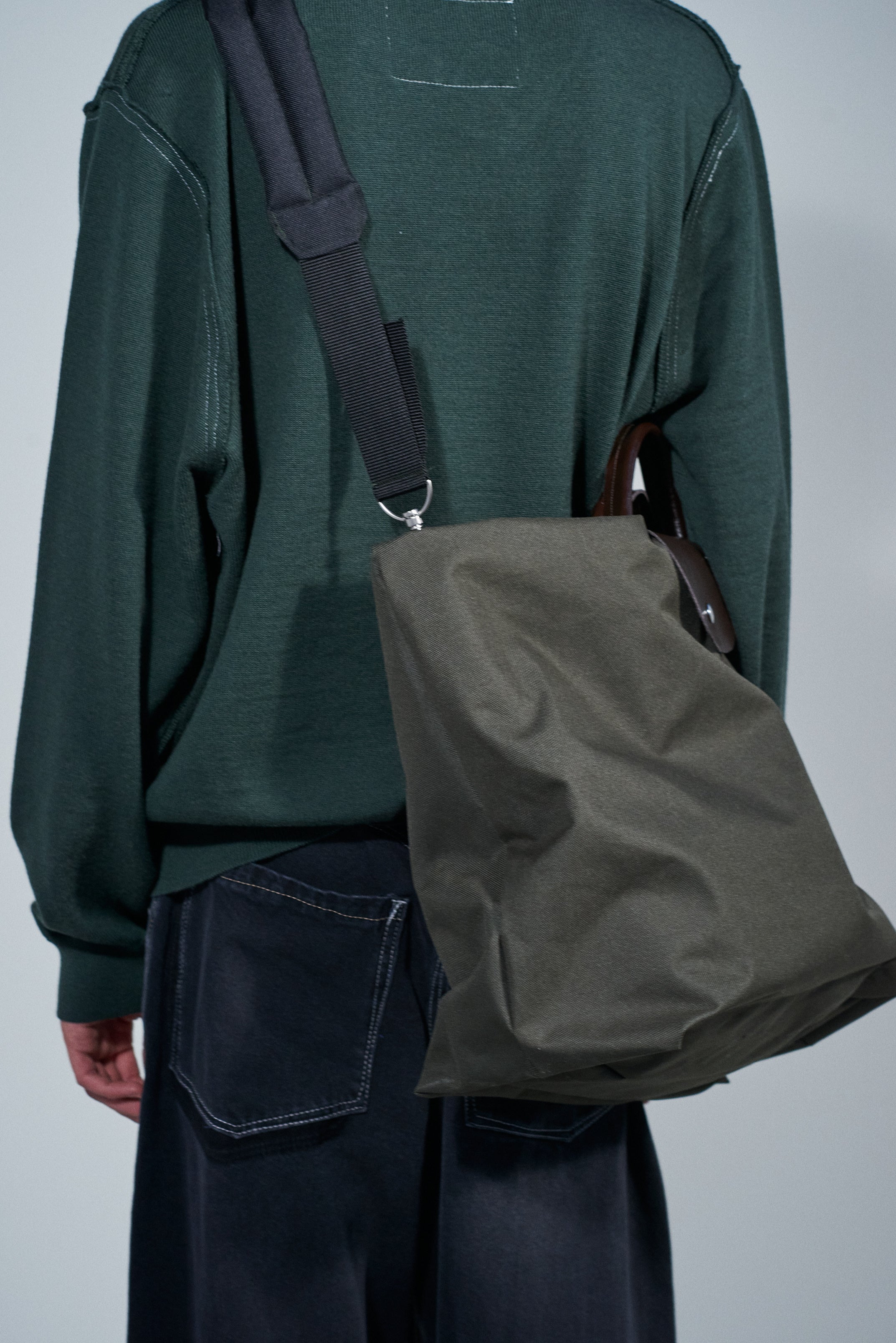 CF.22.14.05.01 PUFFED SHOPPER technical green