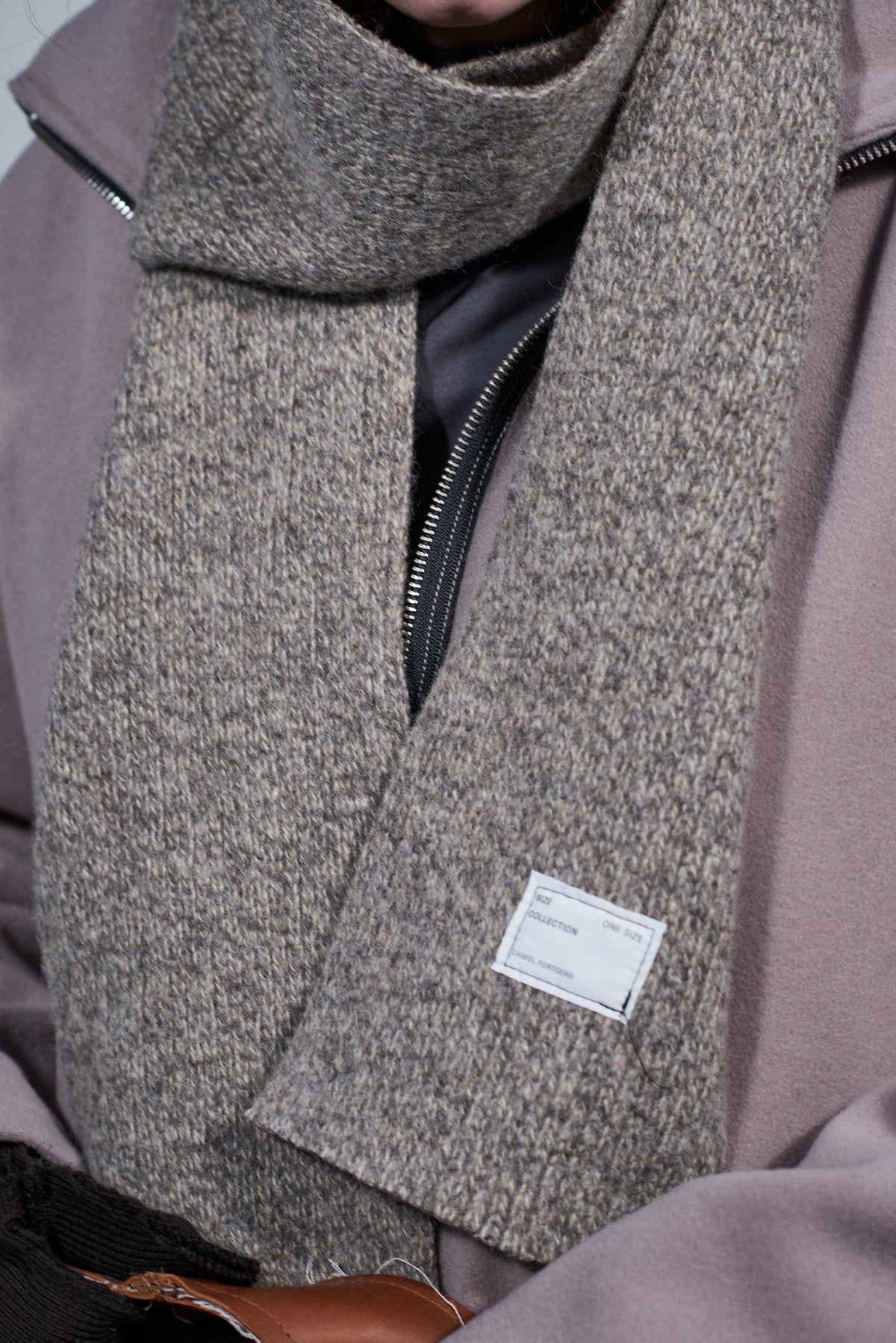 CF.22.11.05.03 HEAVY KNIT SCARF heavy rib melange brown