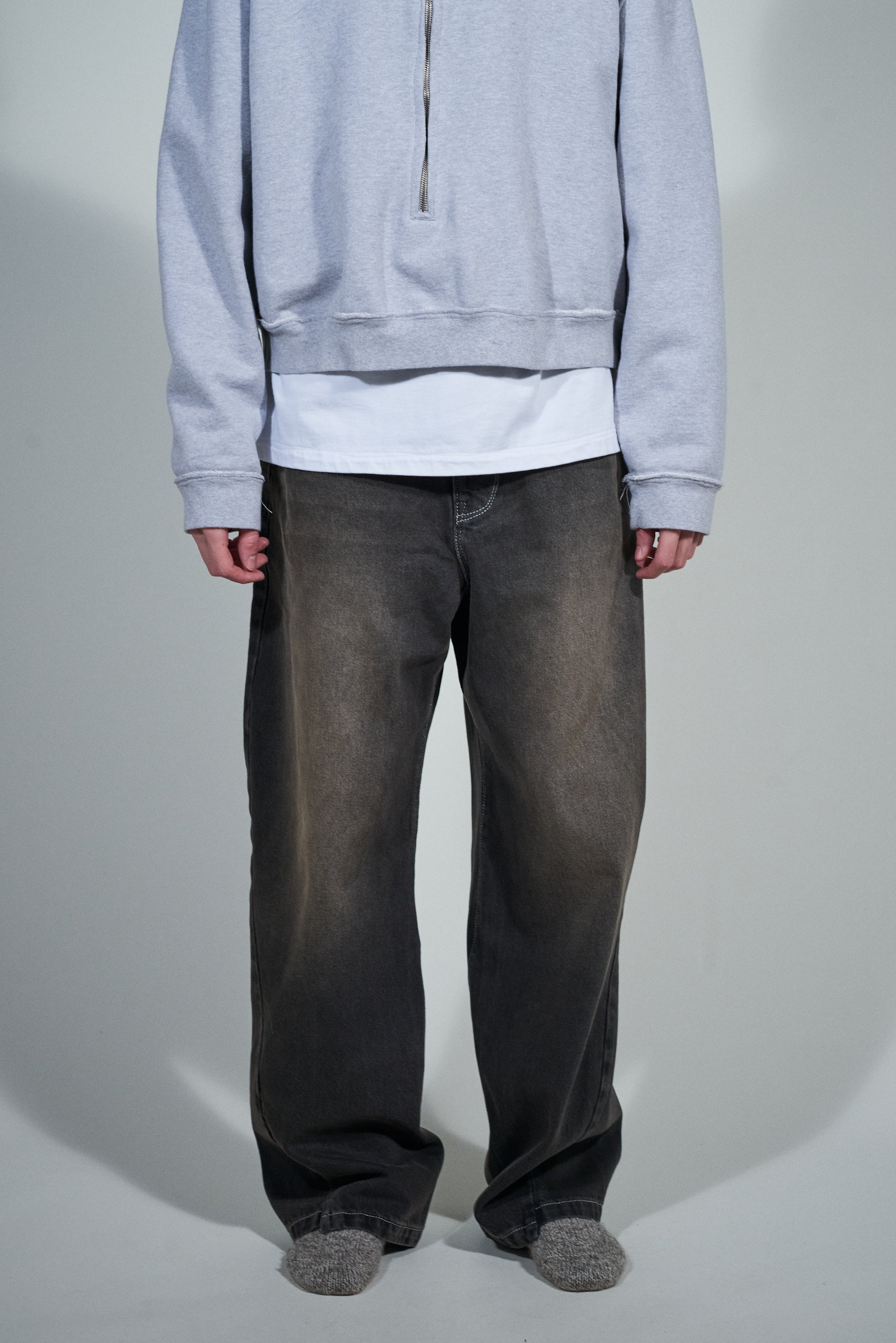 CF.22.15.01.01 WOBBLY JEANS denim faded brown