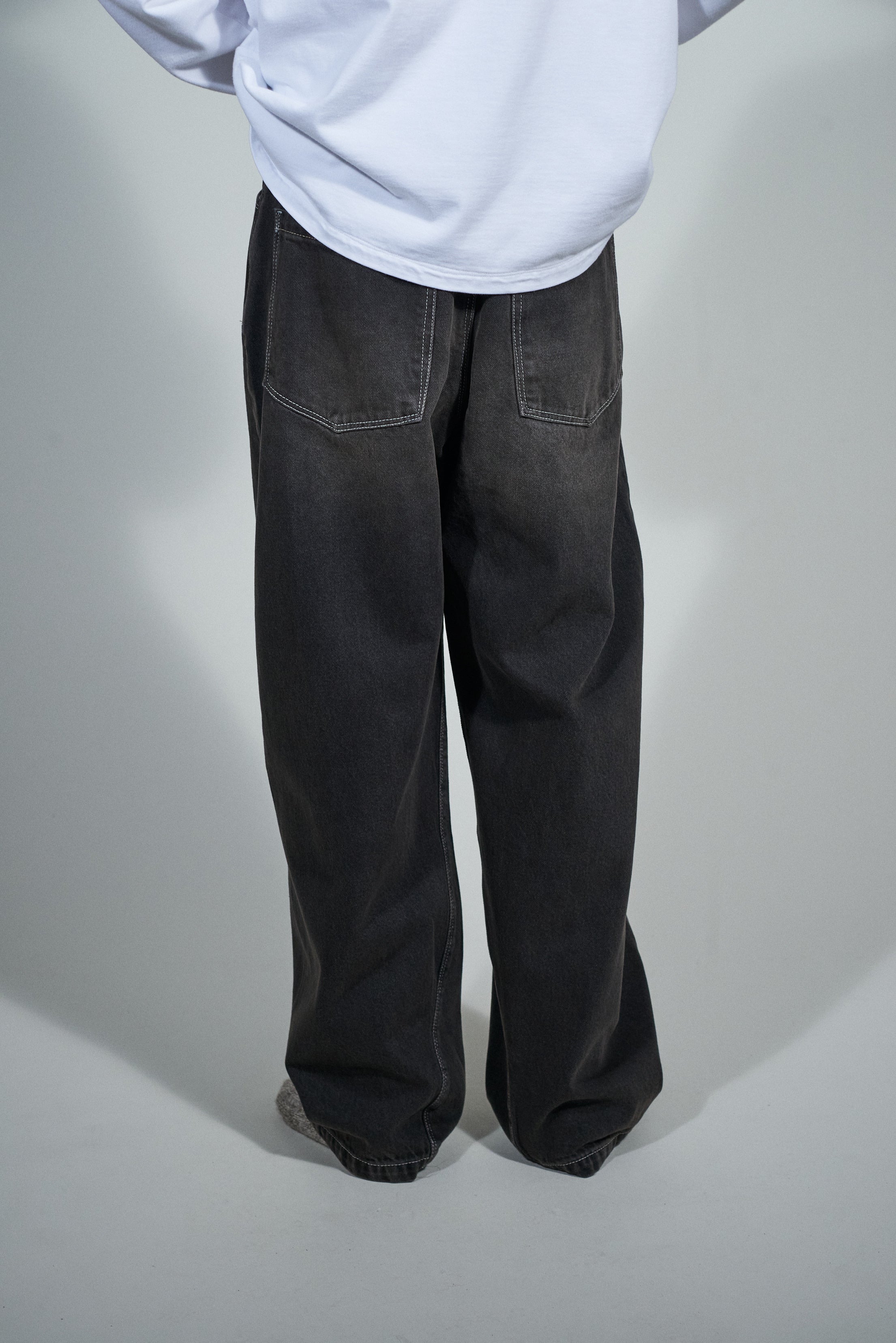 CF.22.15.01.01 WOBBLY JEANS denim faded brown